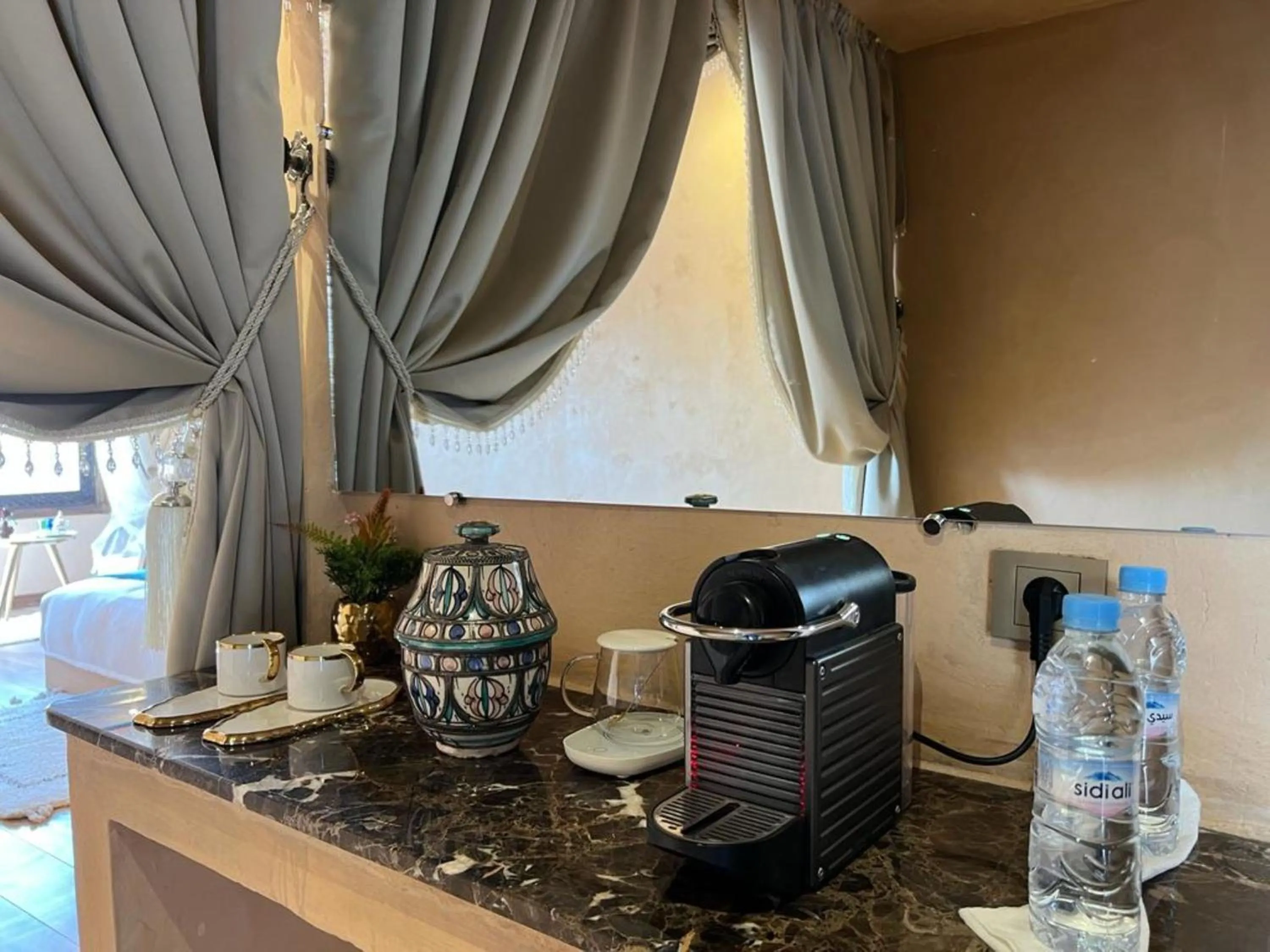 Coffee/tea facilities in Yakout Merzouga Luxury Camp