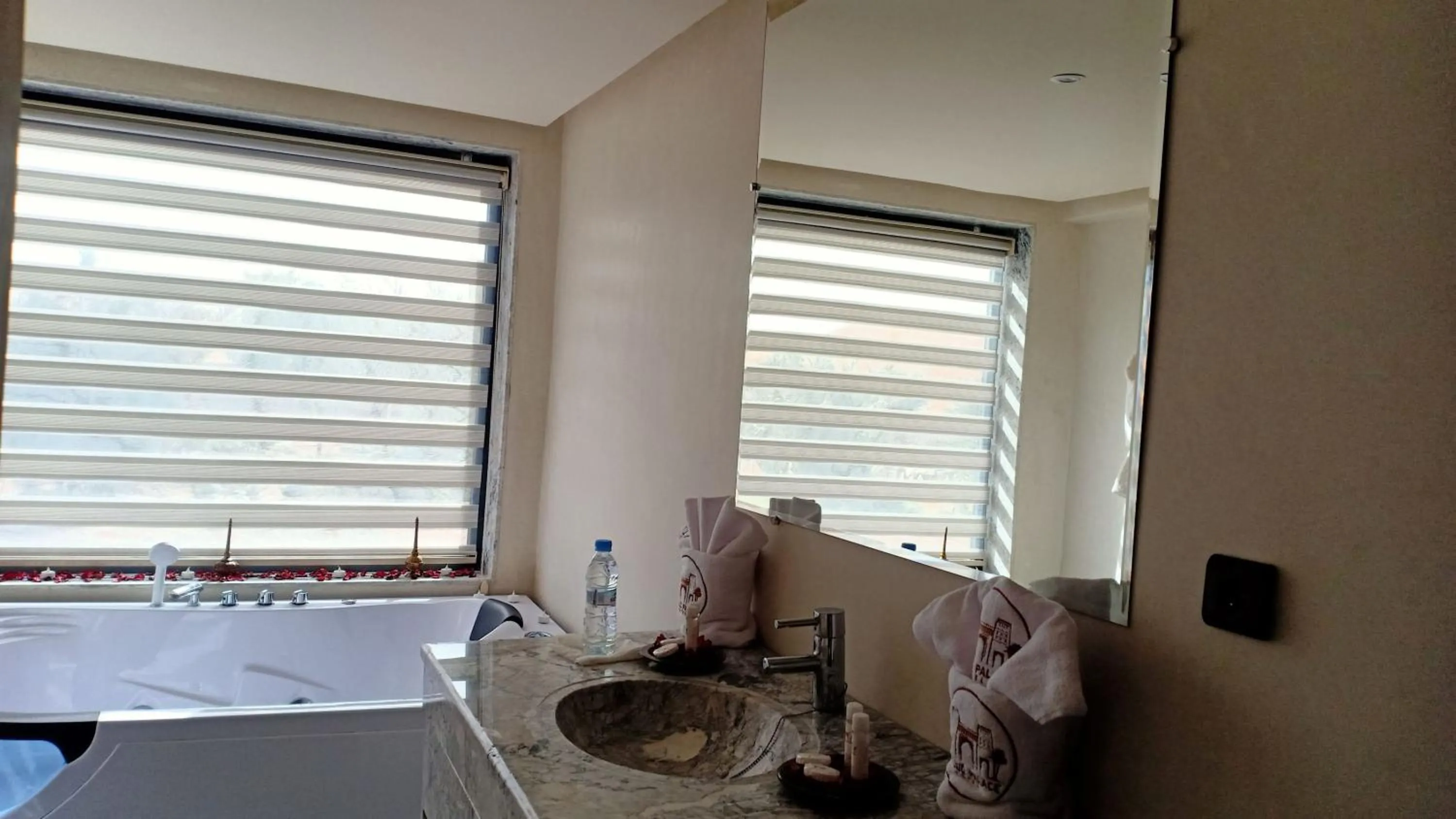 Bathroom in Yakout Merzouga Luxury Camp