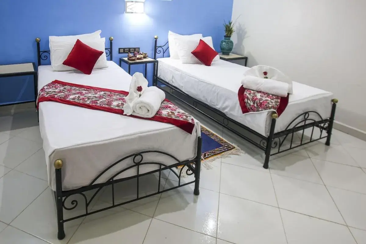 Twin Room in HOTEL LA POMME ZAIDA Twin Room in HOTEL LA POMME ZAIDA