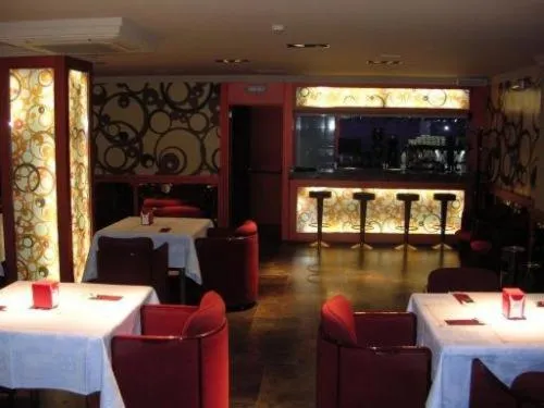 Restaurant/places to eat in Hotel Francisco II