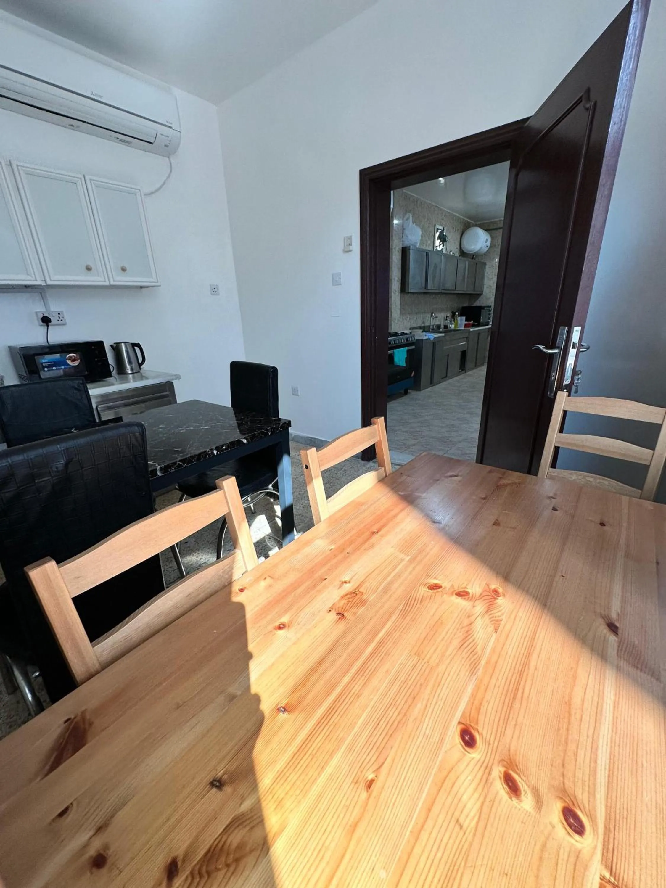 Kitchen or kitchenette in International Abu Dhabi Hostel