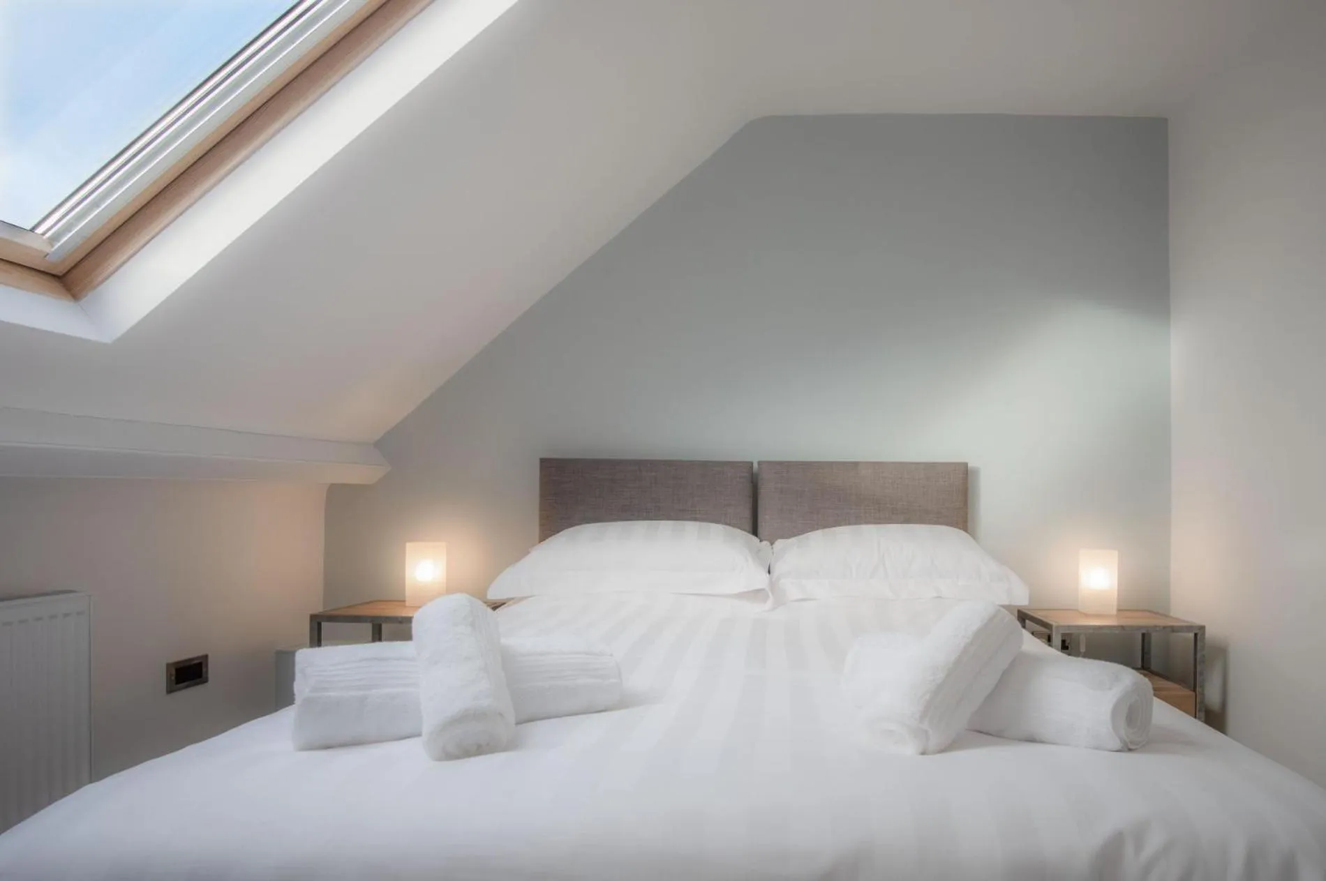 Floor plan, Bed in Skylark - 2 Bedroom Apartment - Tenby