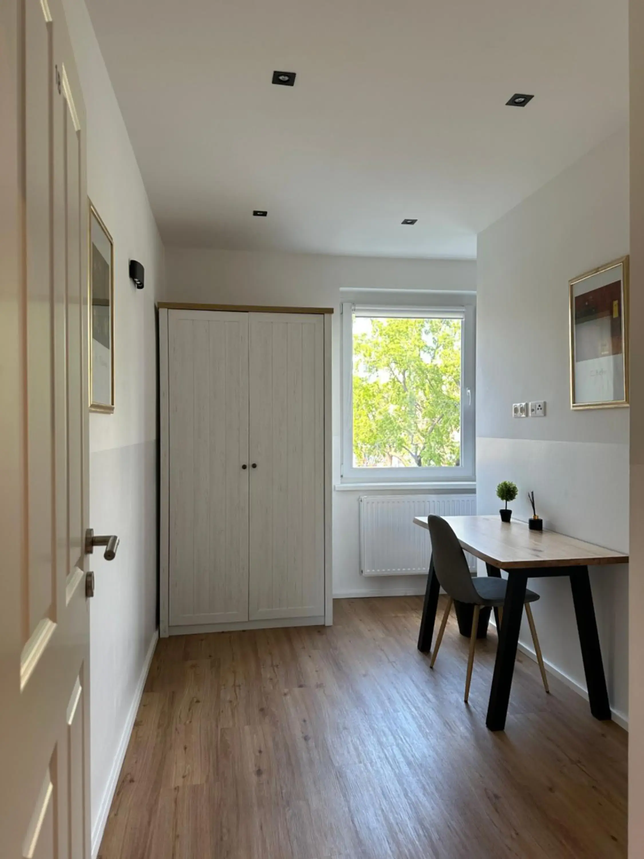 Twin Room Y1B in Lion`s Rooms n Apartments Twin Room Y1B in Lion`s Rooms n Apartments