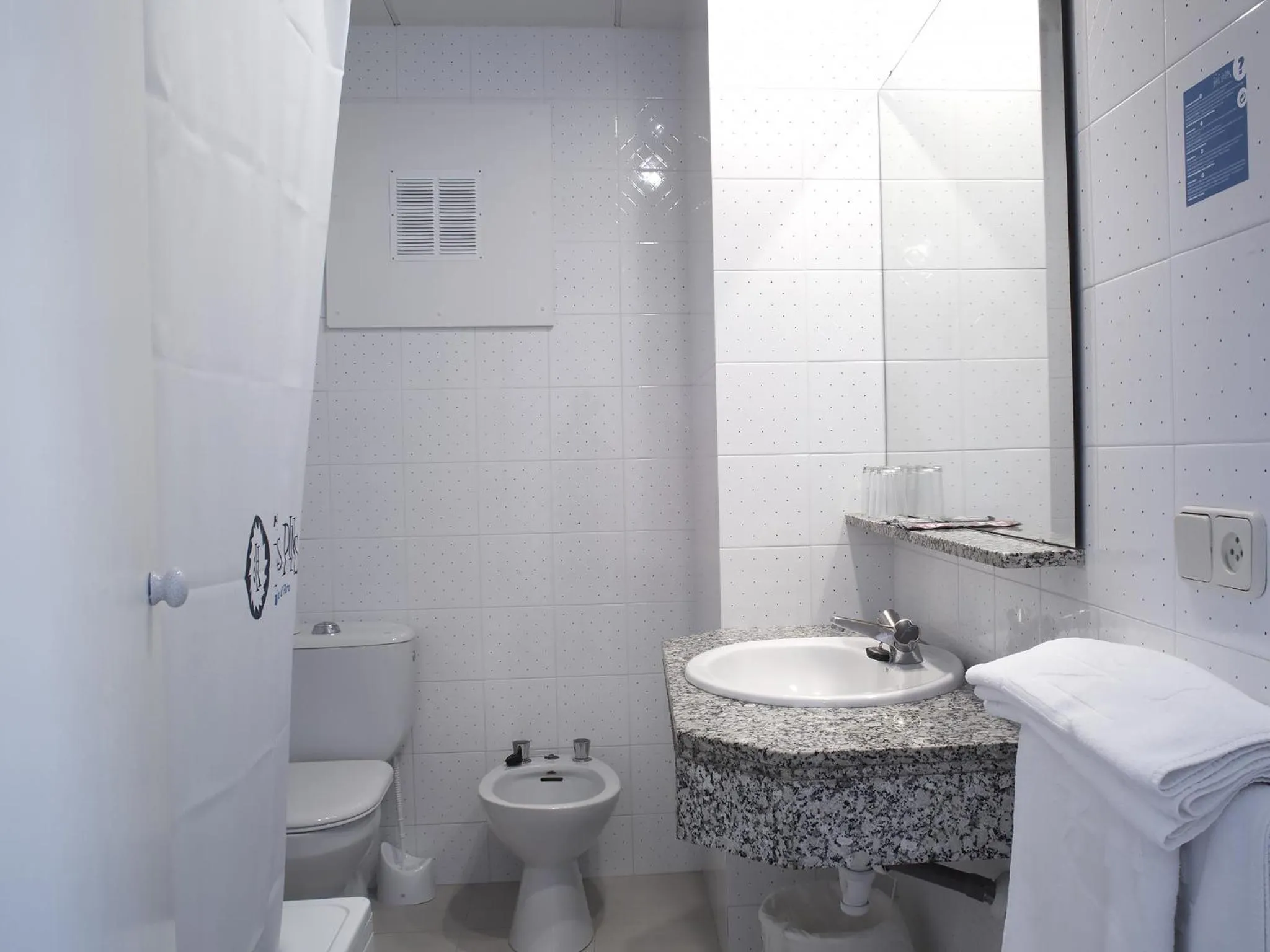 Bathroom in Hotel Els Pins