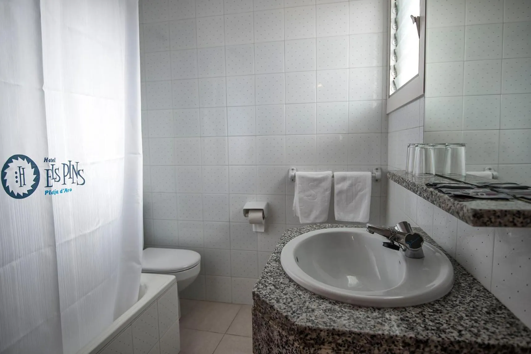 Bathroom in Hotel Els Pins