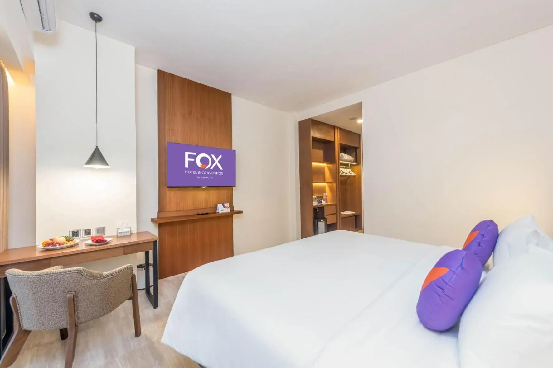 Bedroom, Bed in FOX HARRIS Hotel & Convention Banjarnegara Bedroom, Bed in FOX HARRIS Hotel & Convention Banjarnegara