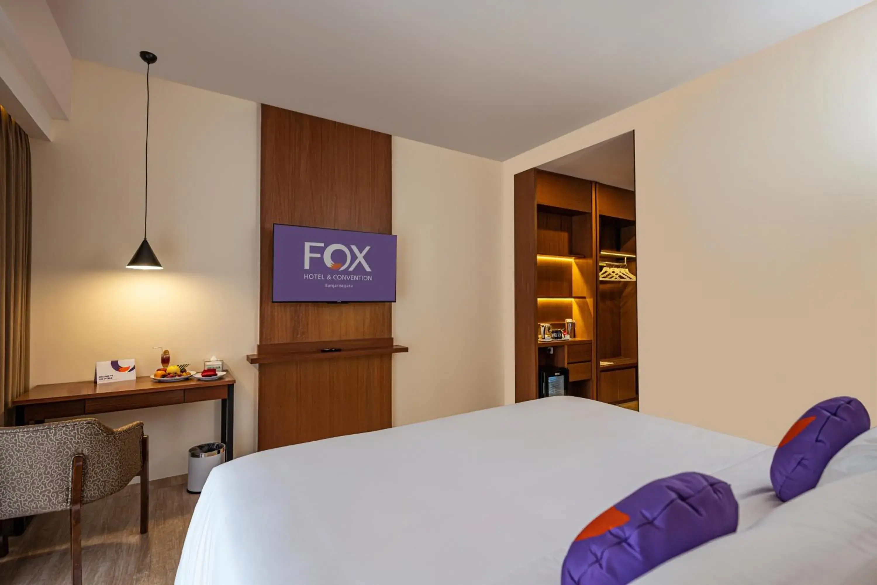 Bed in FOX HARRIS Hotel & Convention Banjarnegara Bed in FOX HARRIS Hotel & Convention Banjarnegara