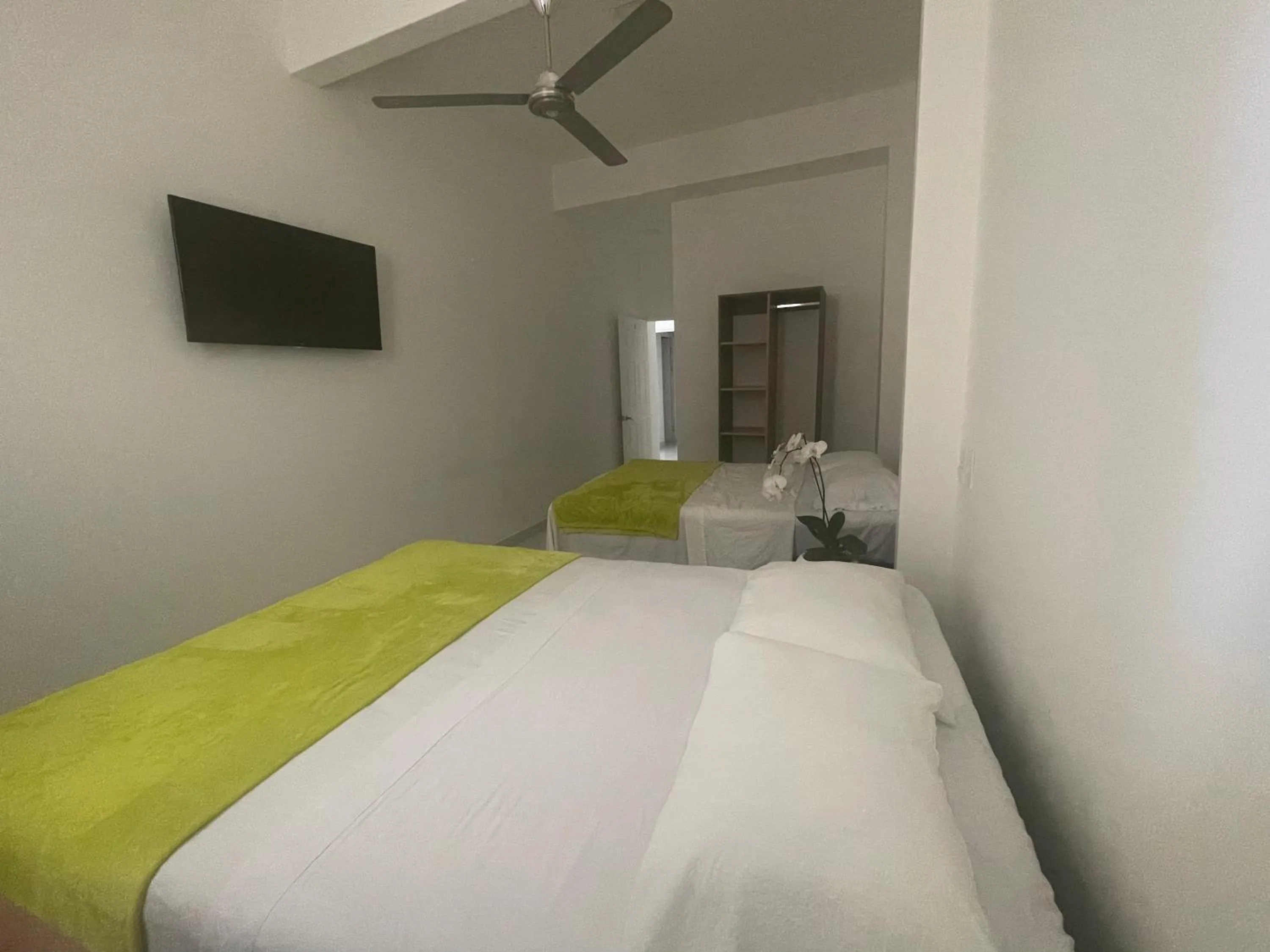 Bed in Hotel Sabana Inn