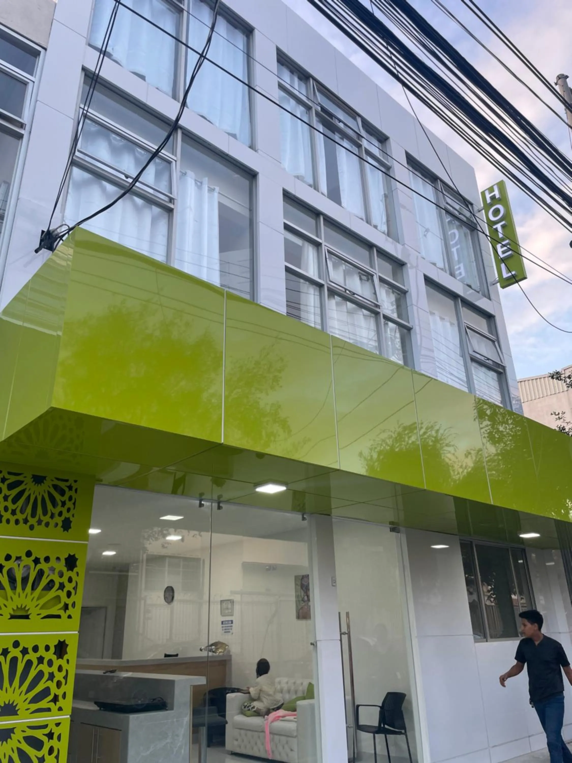 Hotel Sabana Inn