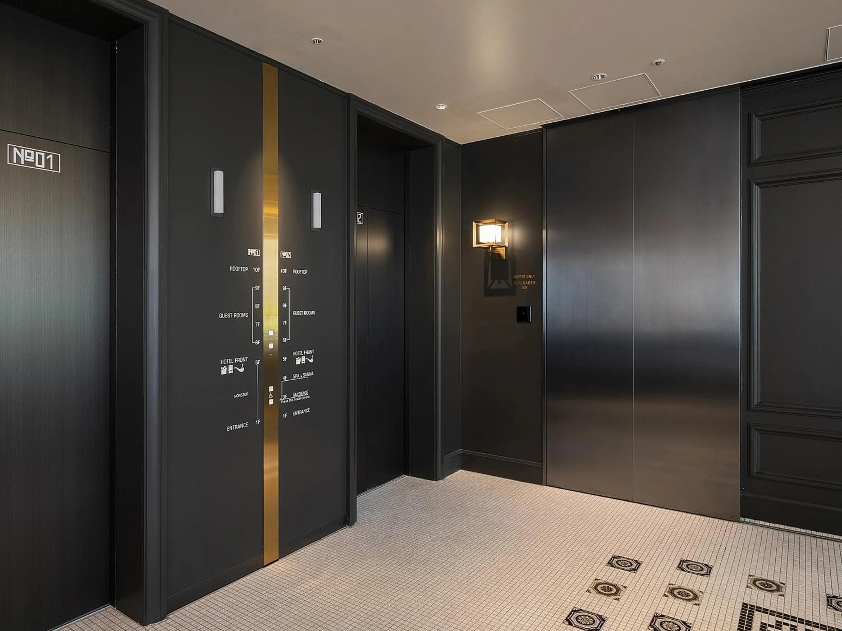 elevator in GINZA HOTEL by GRANBELL