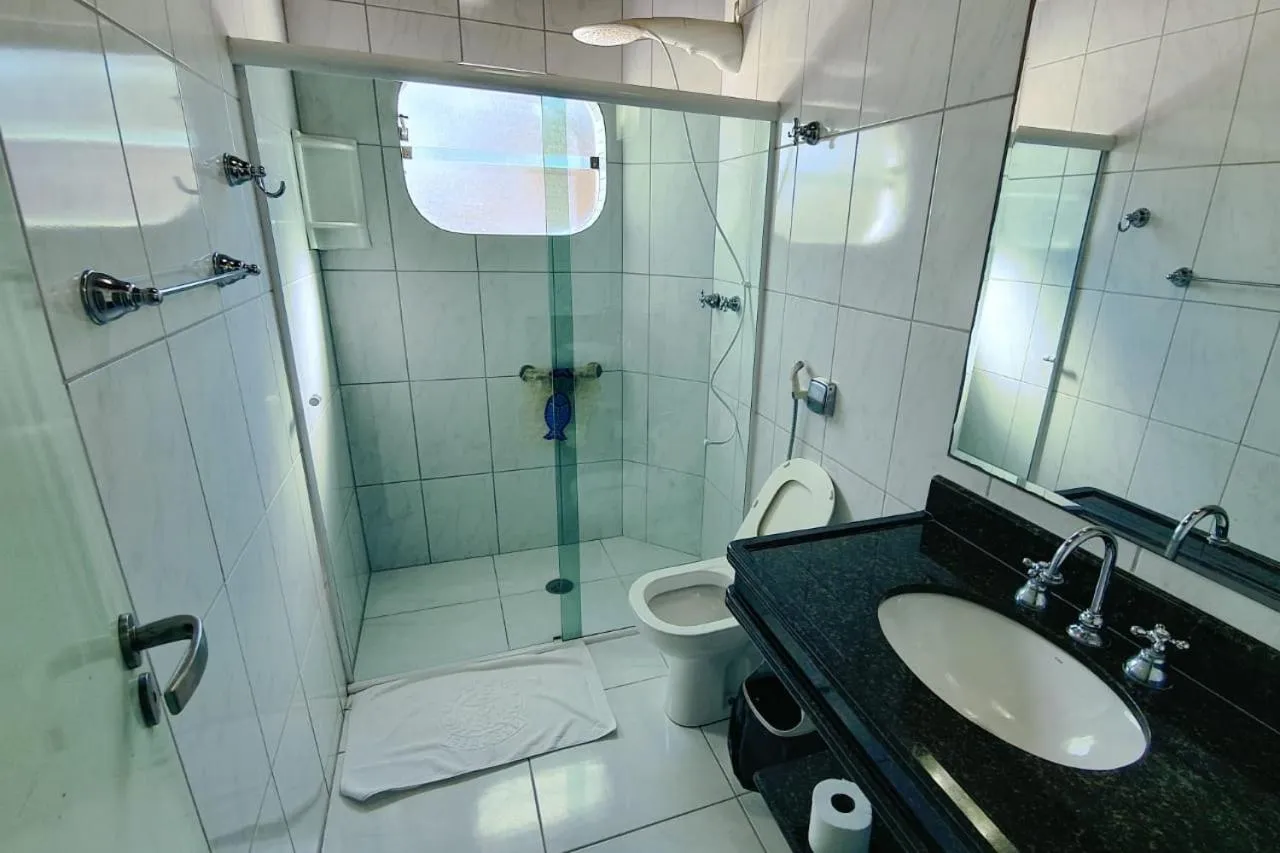 Bathroom in Ancora Peruibe Hotel