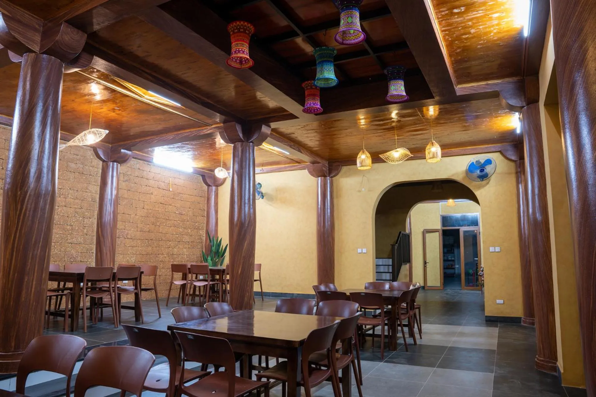 Restaurant/places to eat in Sky Bay Lodge