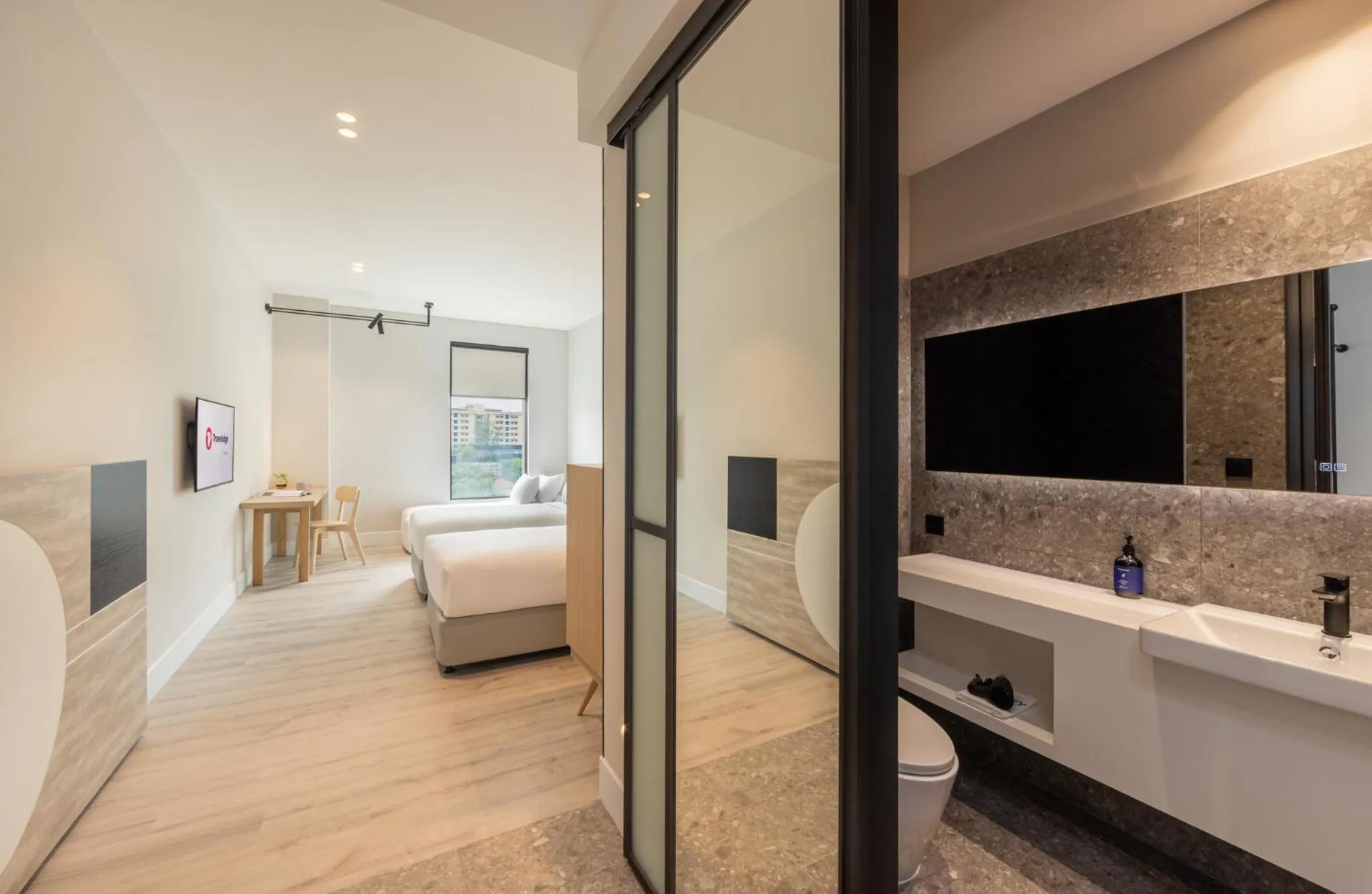 Bedroom, Bed in Travelodge Nimman