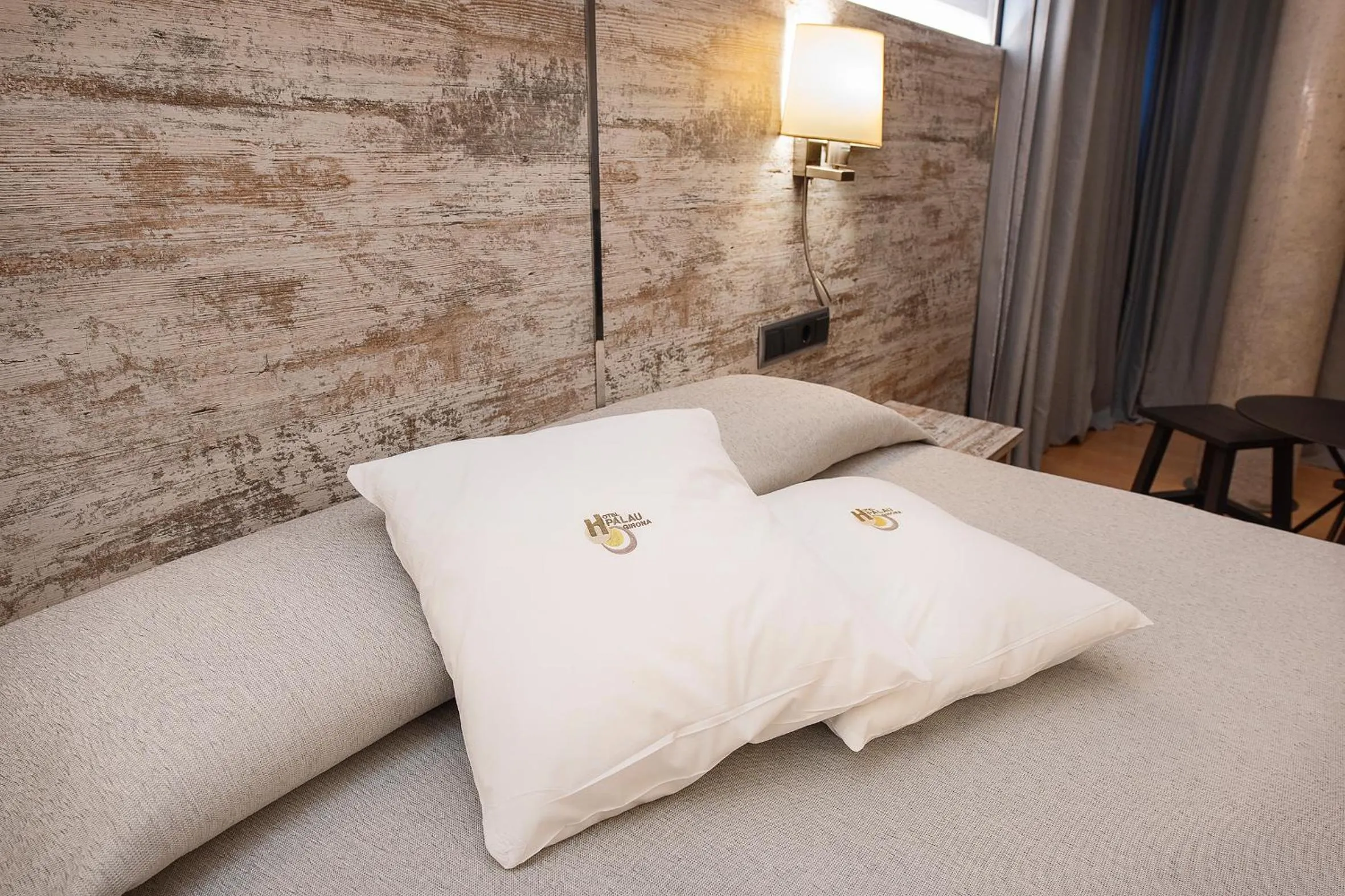 Bed in Hotel Palau de Girona