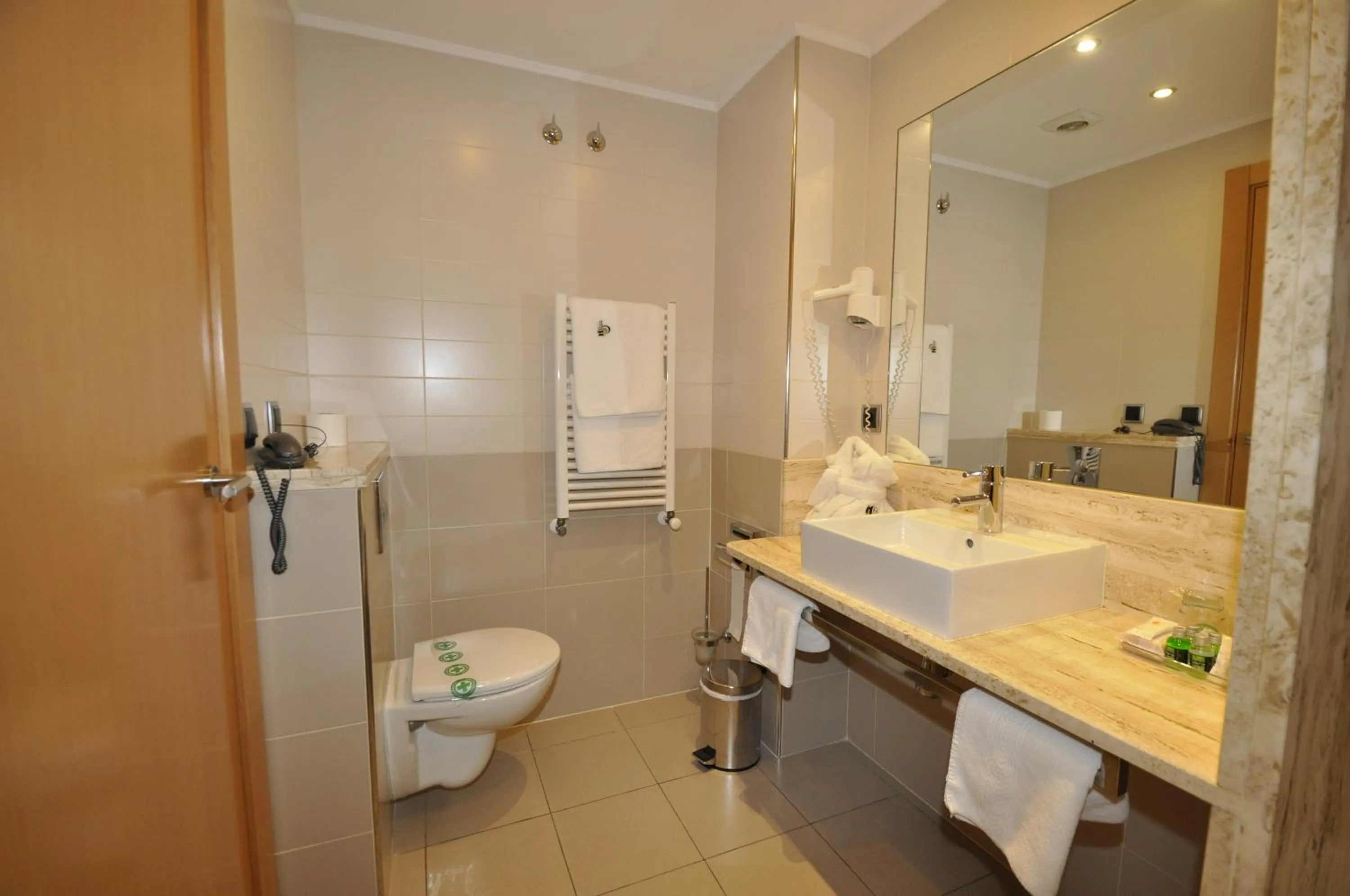 Bathroom in Hotel Palau de Girona