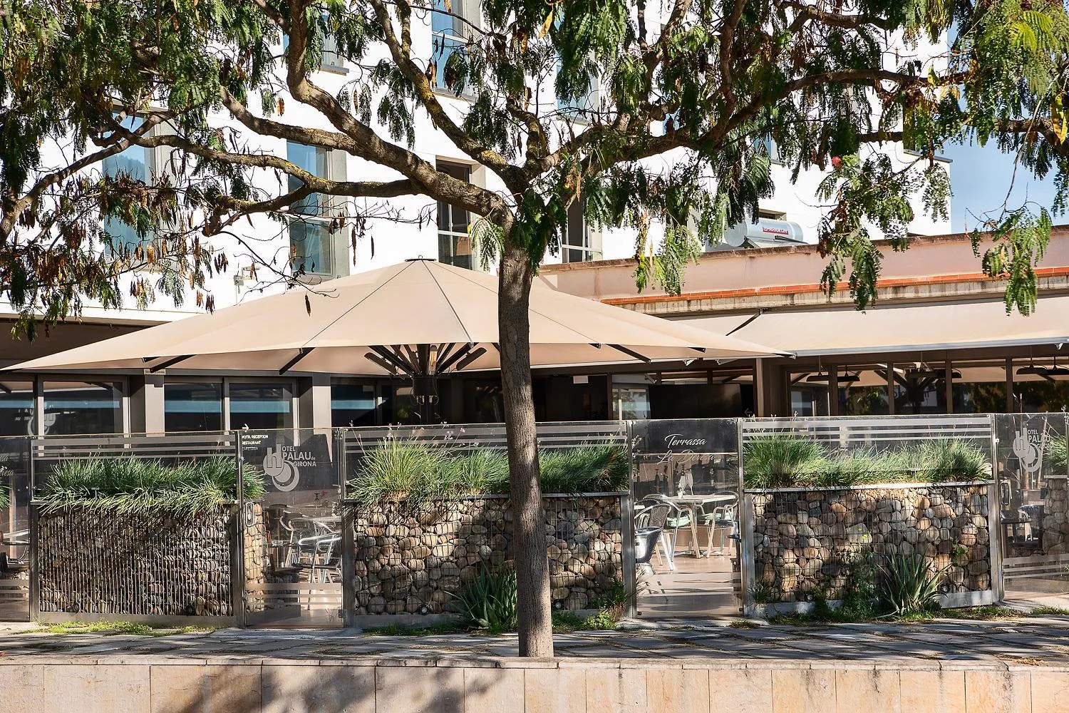 Property building in Hotel Palau de Girona