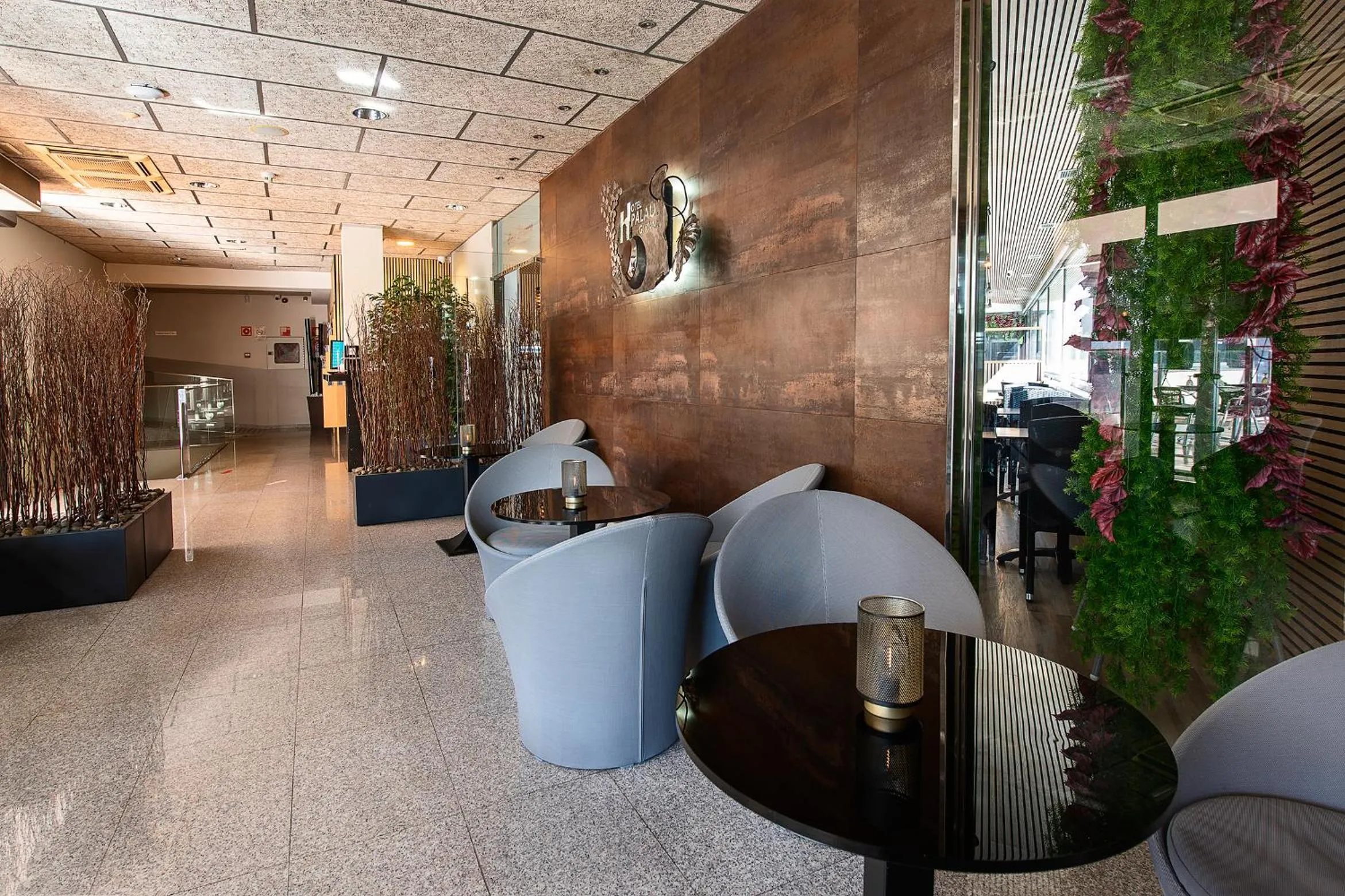 Living room in Hotel Palau de Girona