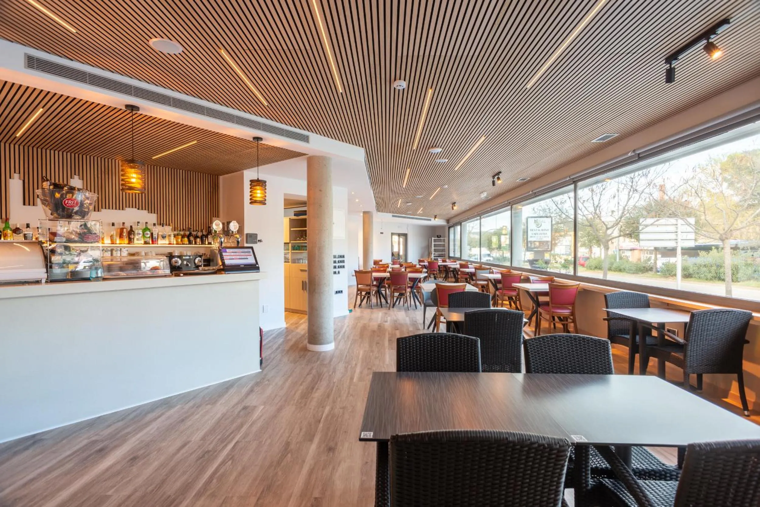 Restaurant/places to eat in Hotel Palau de Girona