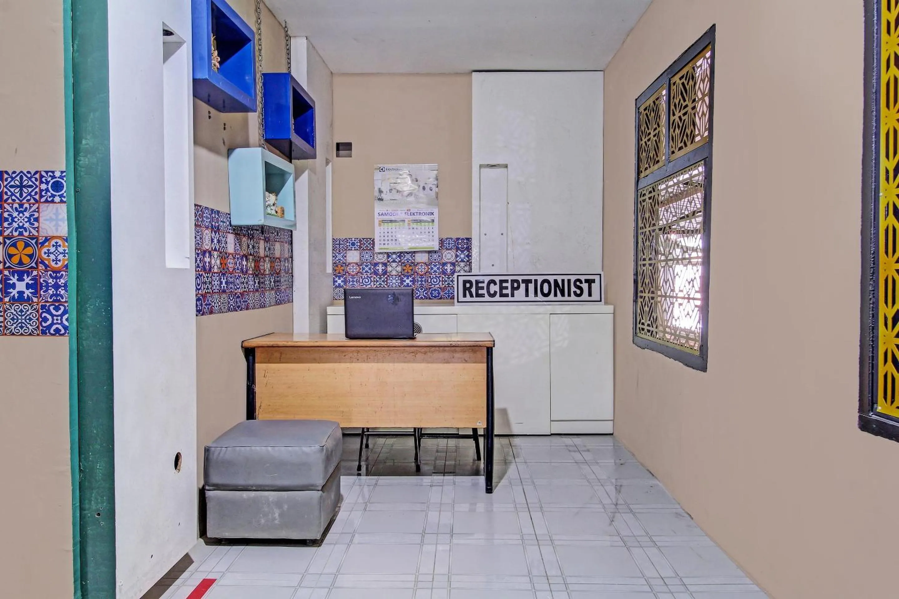 Lobby or reception in OYO Life 92032 Utama Hotel & Karaoke