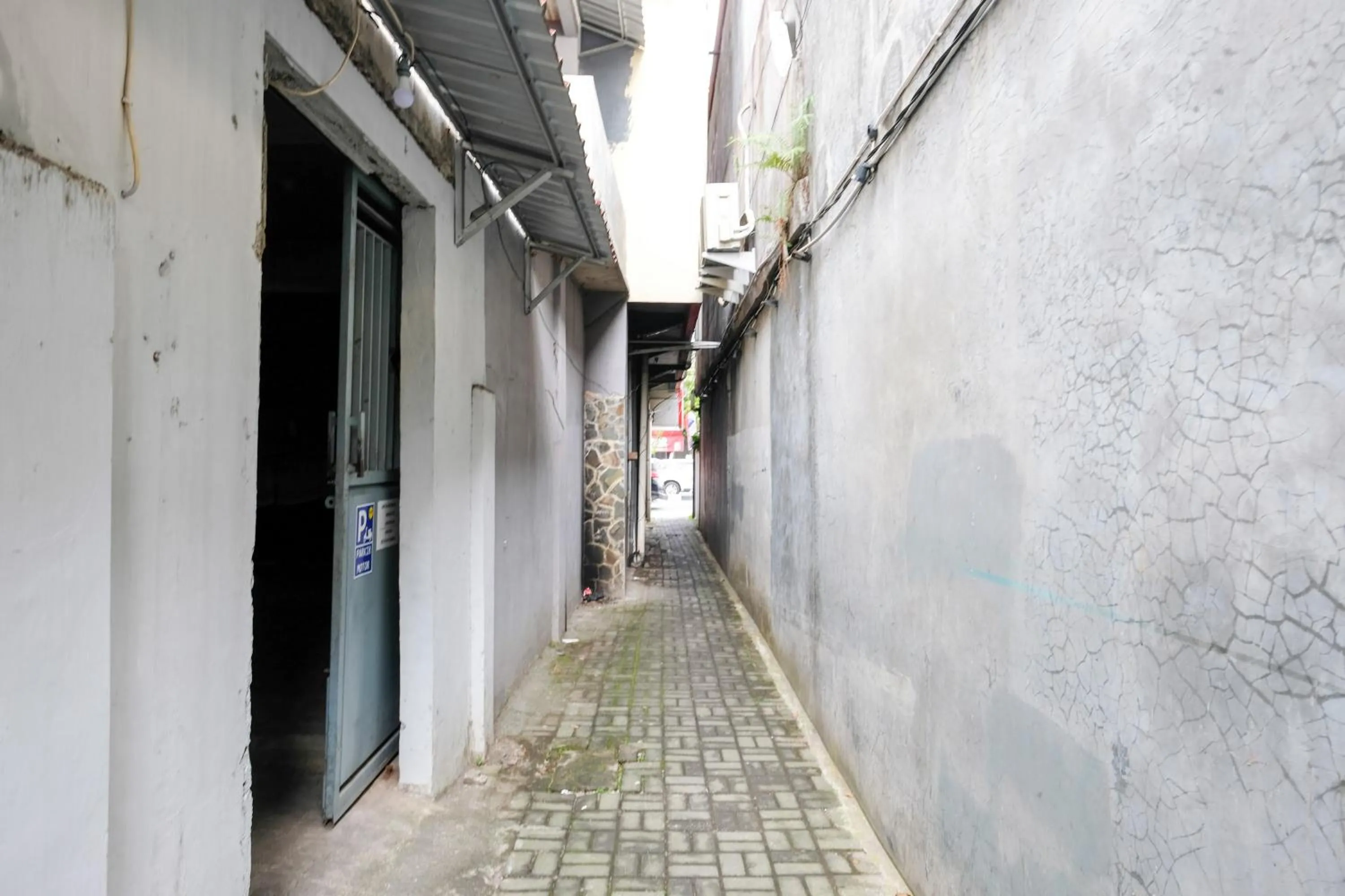 Property building in RedDoorz near Lippo Mall Yogyakarta 3