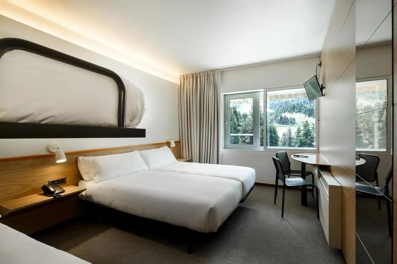 Bed in Alp Hotel Masella Bed in Alp Hotel Masella