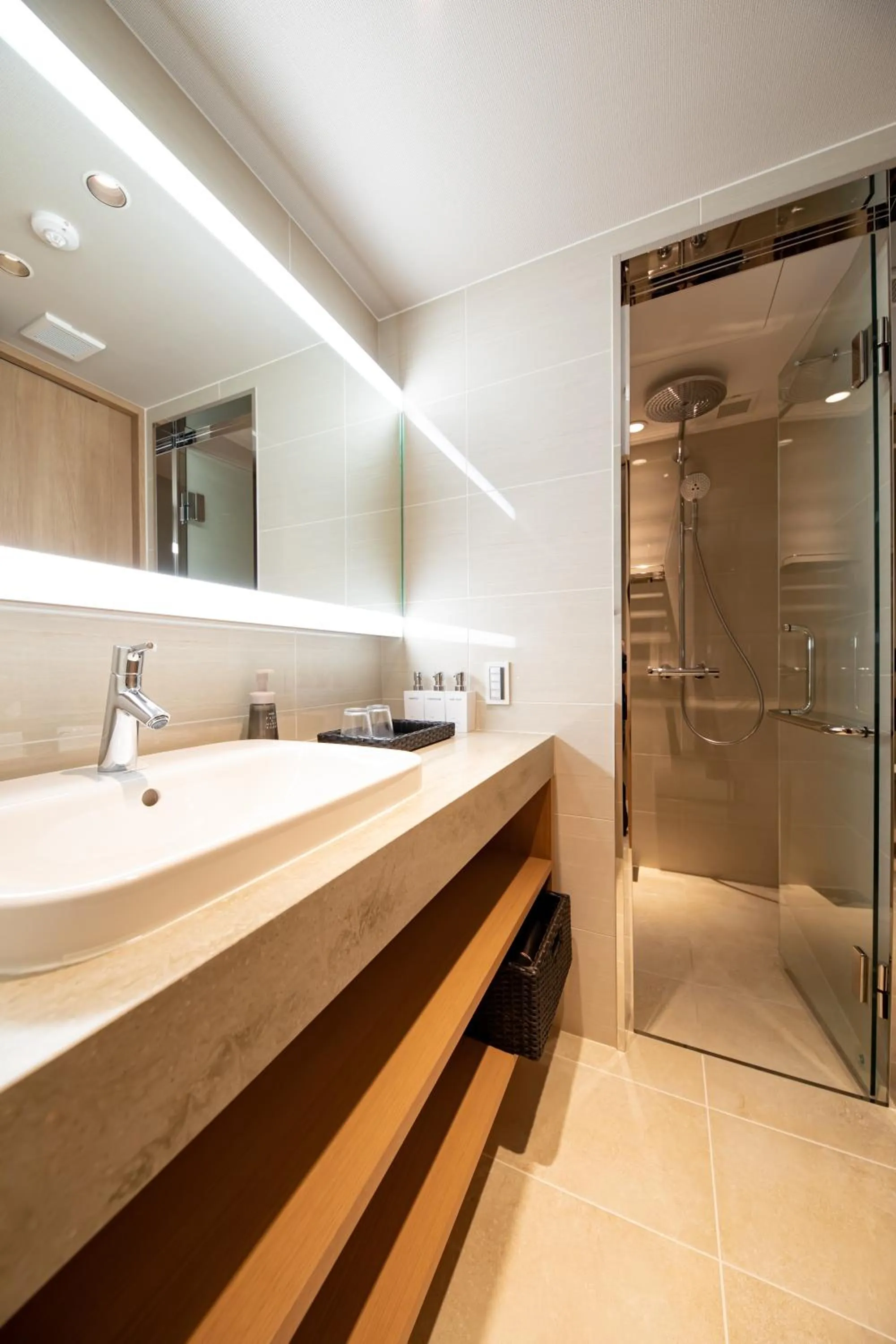 Shower in THE GENERAL KYOTO Shijou Shinmachi