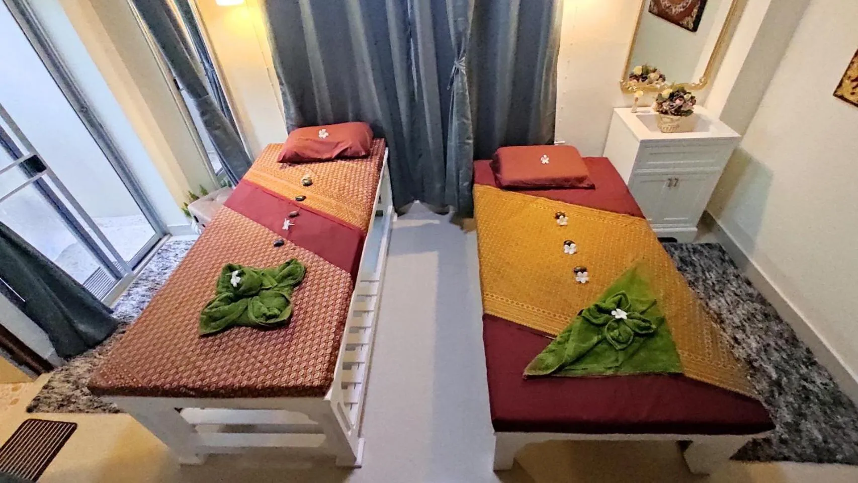 Massage, Bed in 66 Apartment