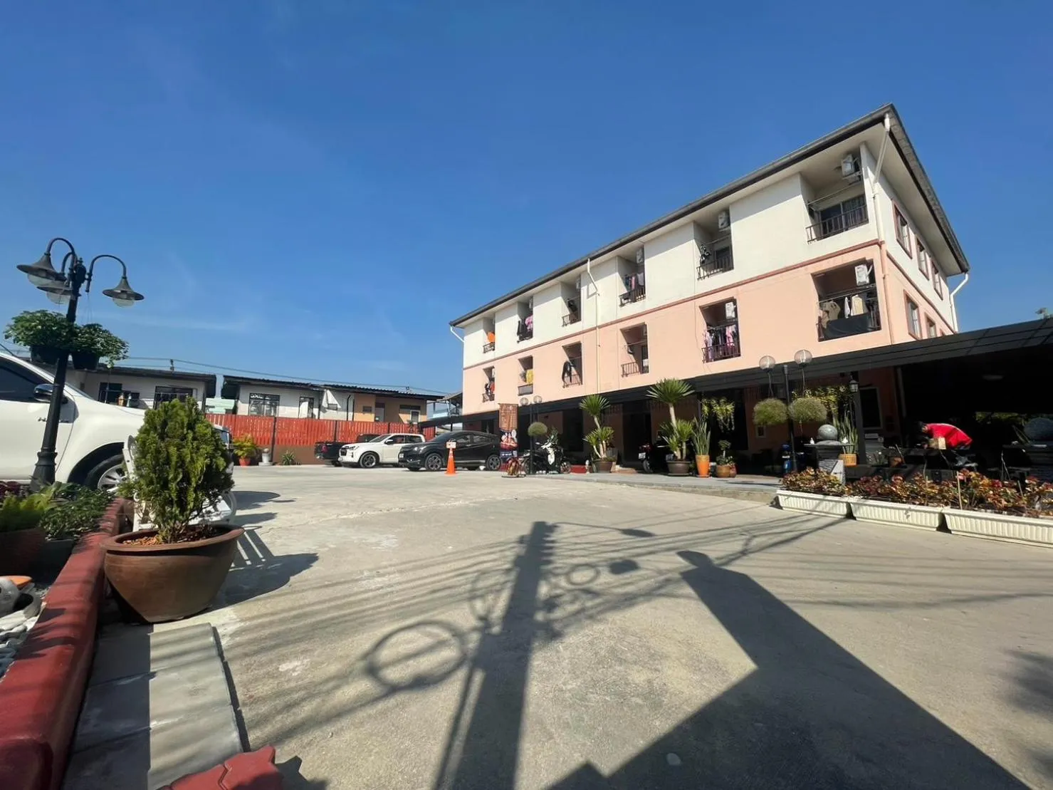 Parking in 66 Apartment