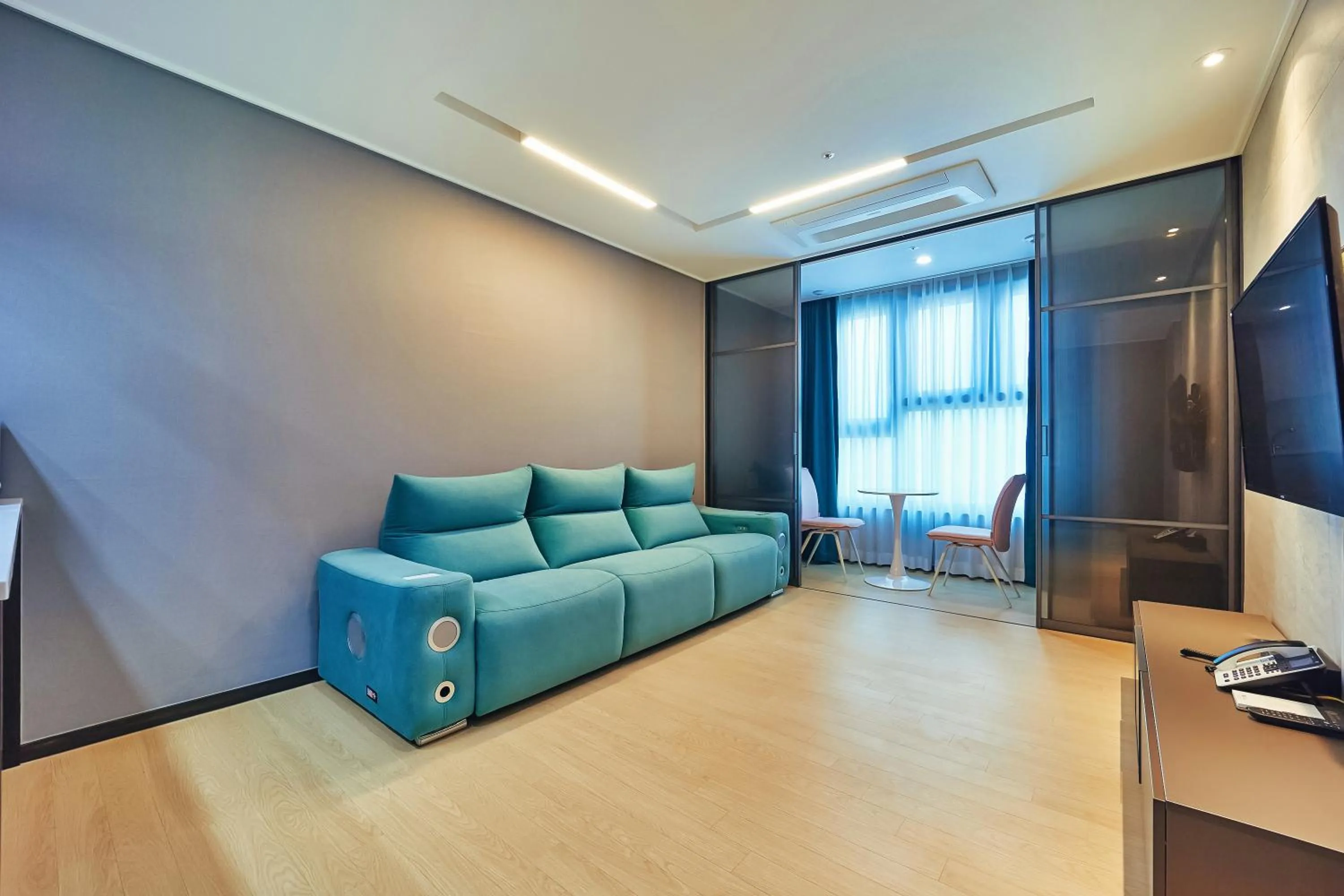 Living room in Jeonju Signature Hotel