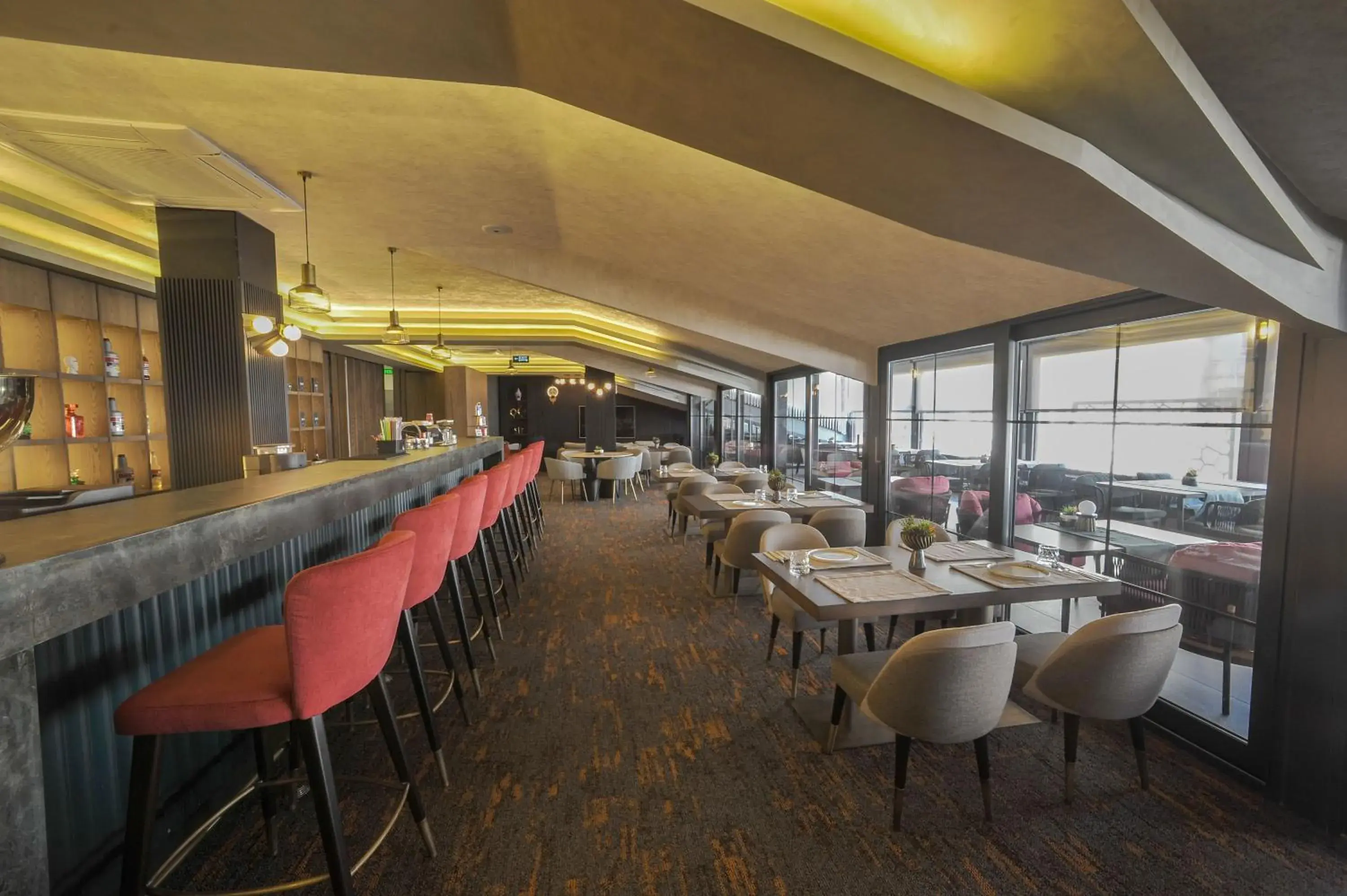 Restaurant/places to eat in The Alpfine Hotel Restaurant/places to eat in The Alpfine Hotel