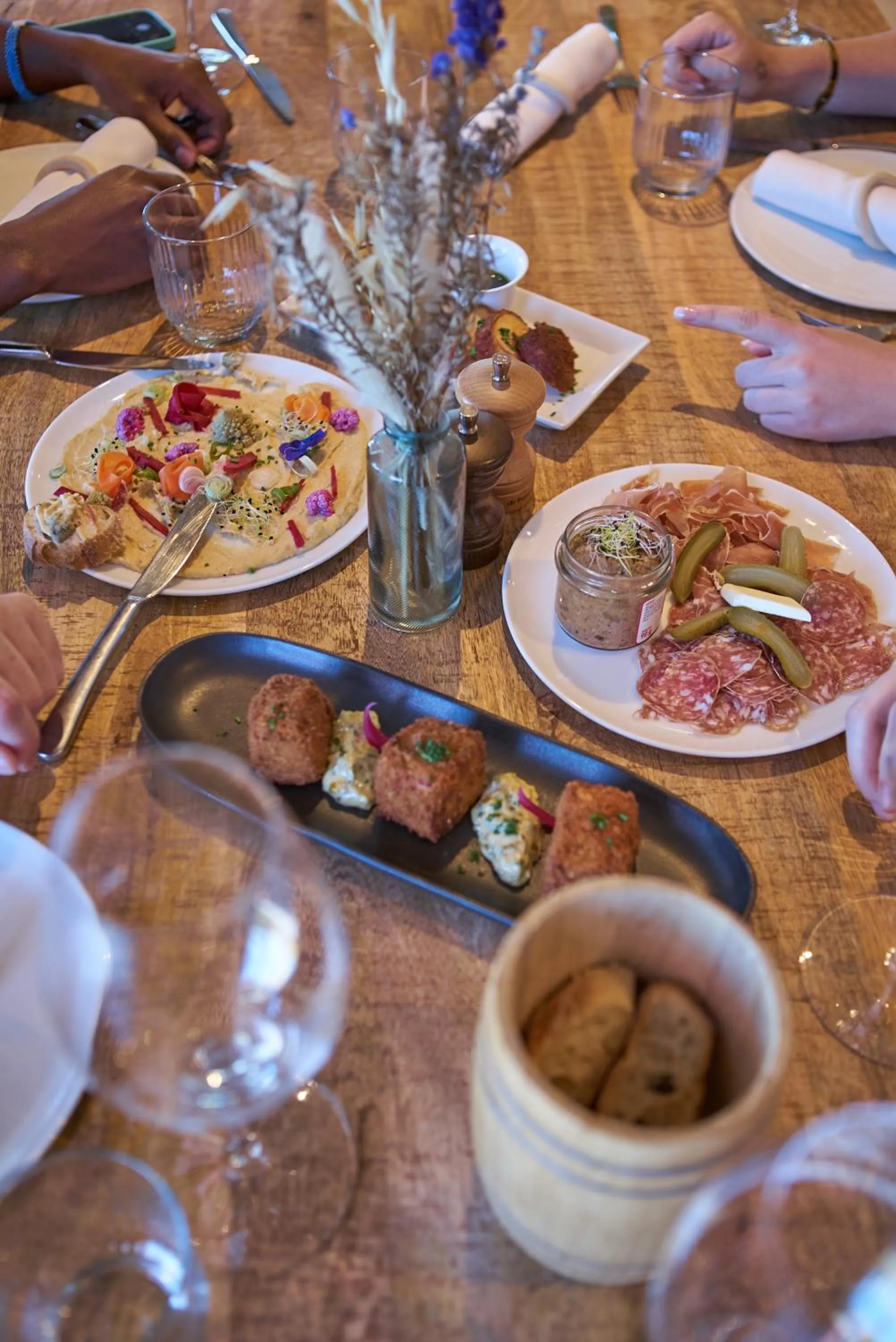 Restaurant/places to eat in Théo Hôtel Limoges, The Originals City