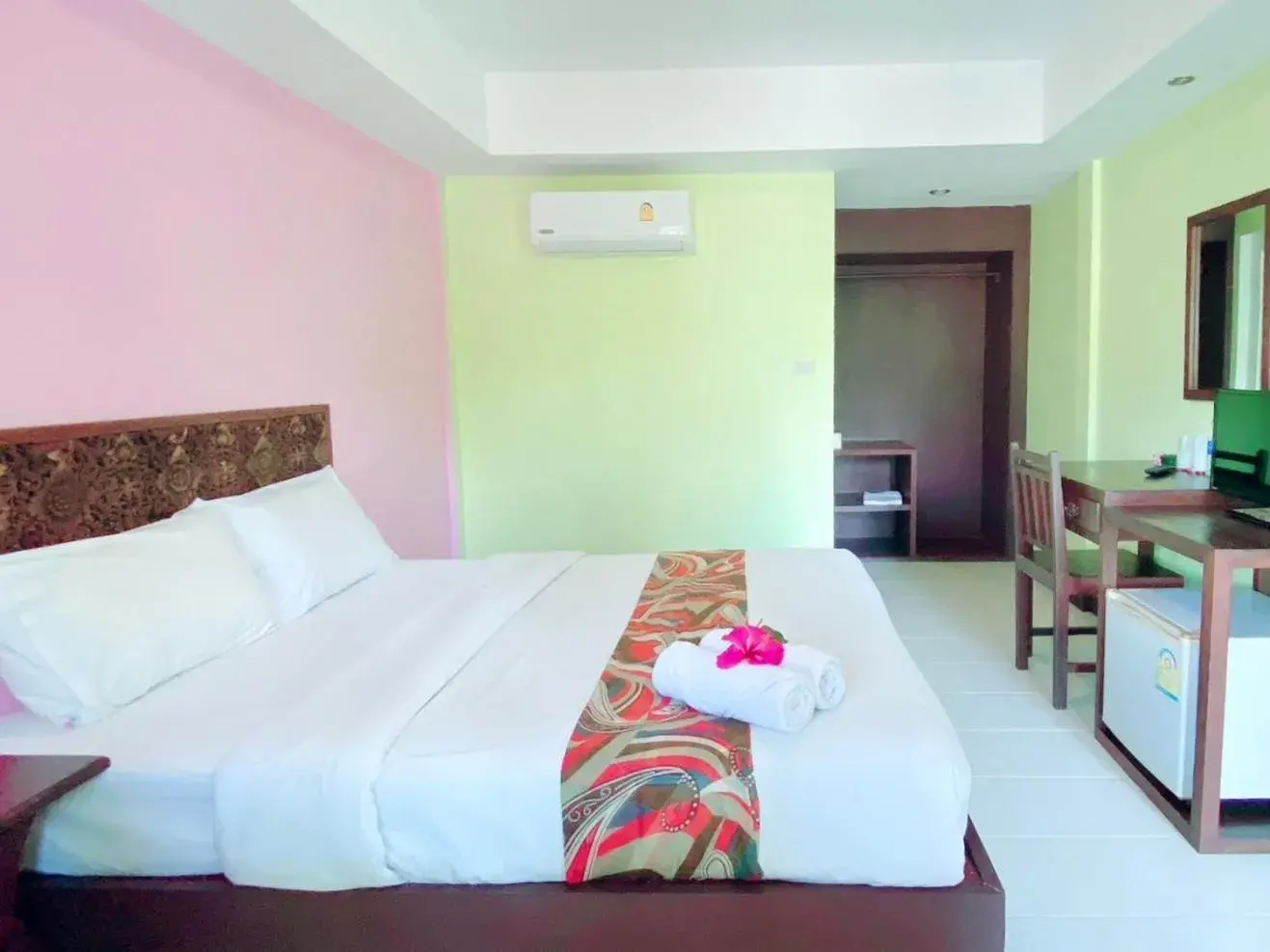 Bed in Baan Karnjana Hotel Samui Bed in Baan Karnjana Hotel Samui