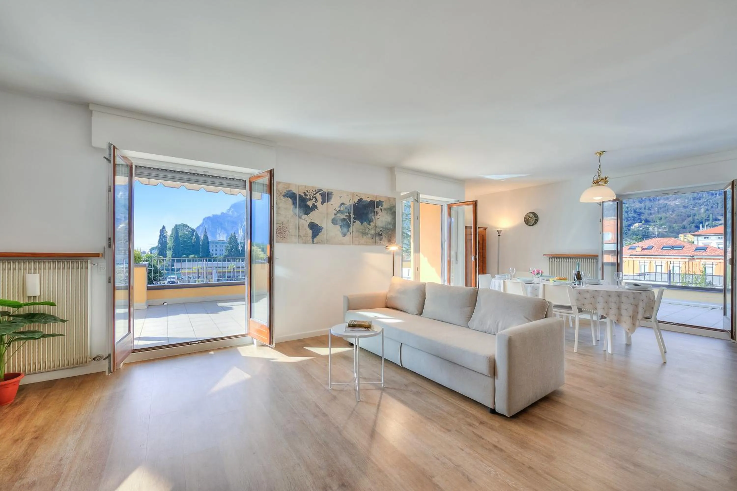 Living room in Antares150m from the Lake - Happy Rentals