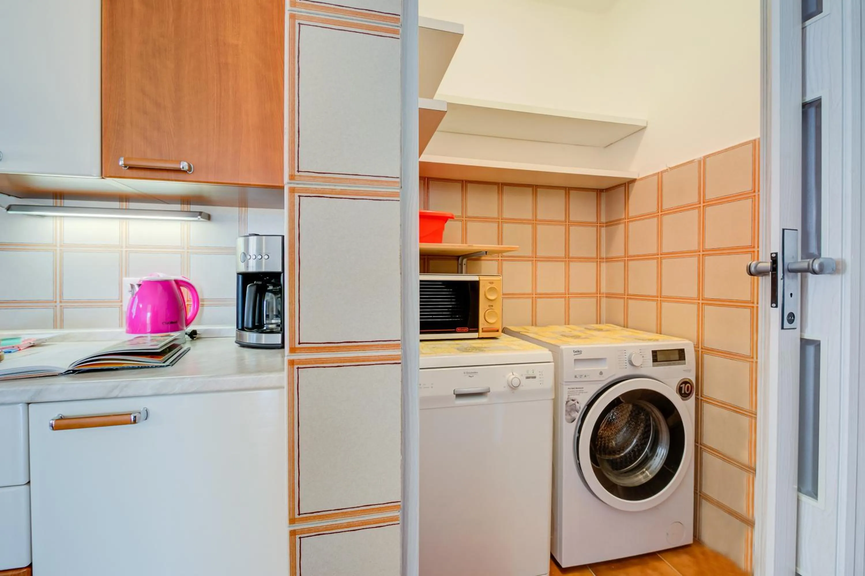 Area and facilities in Antares150m from the Lake - Happy Rentals