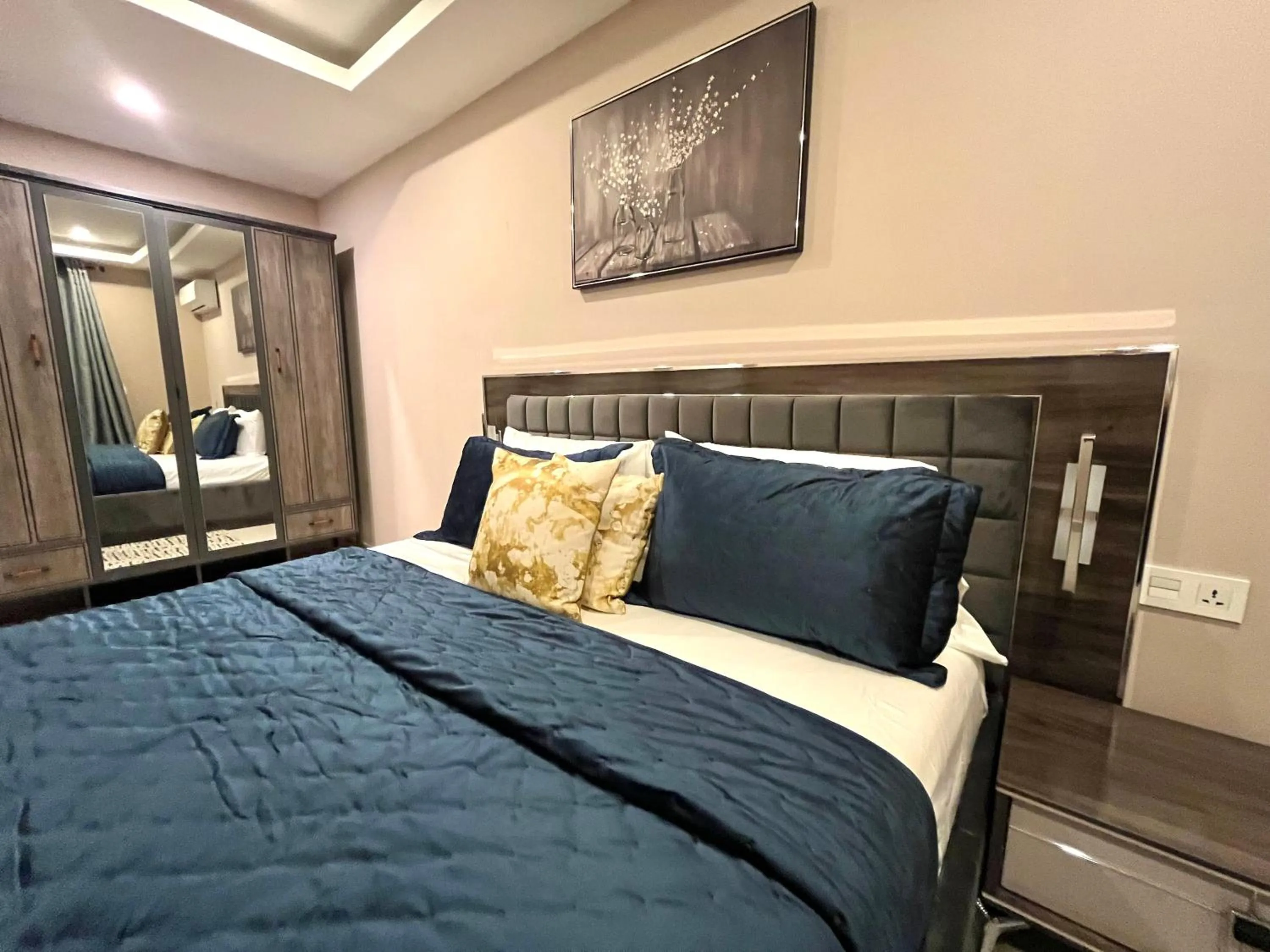 Bed in Kololi Sands Apartments