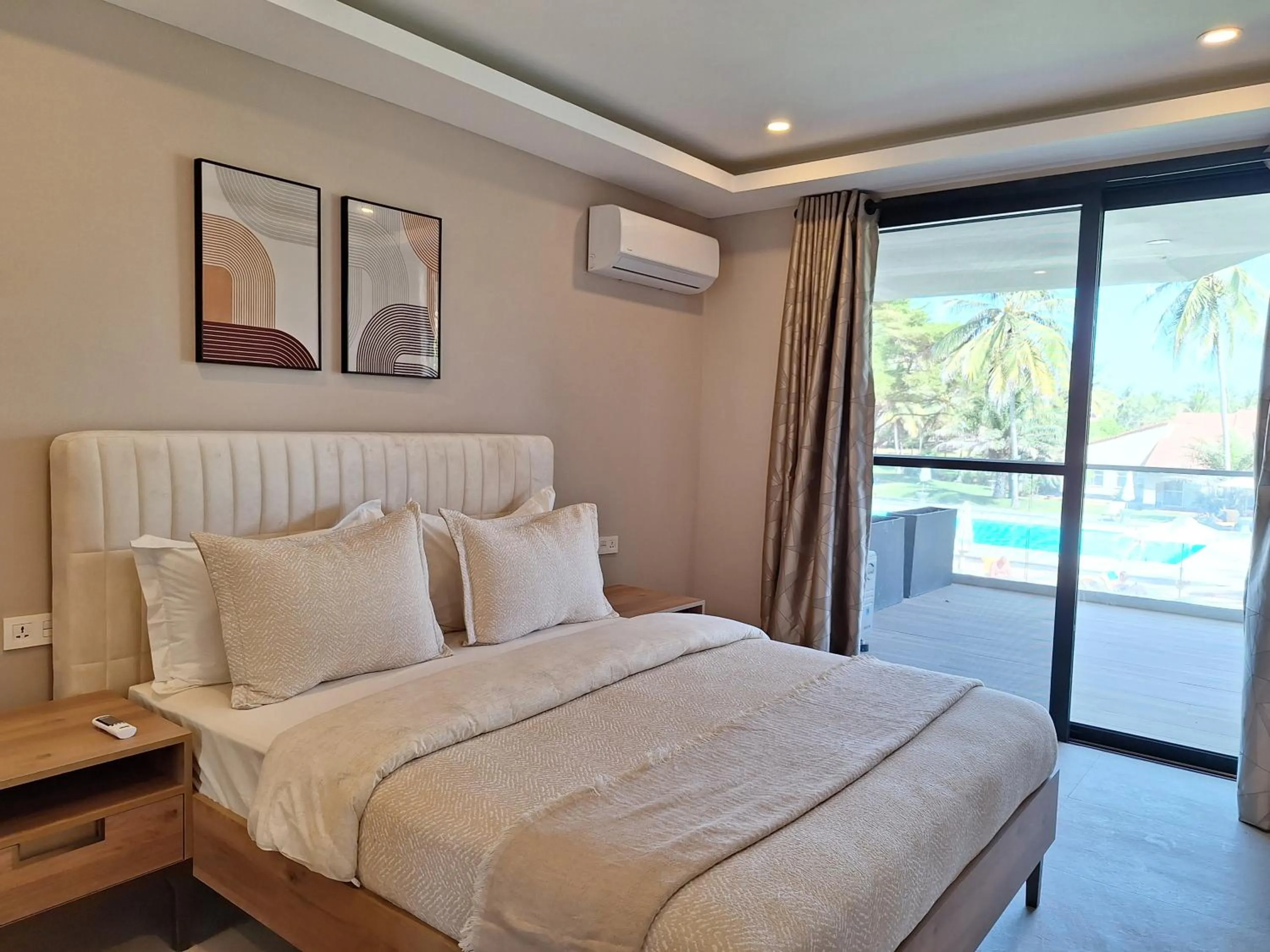 Bed in Kololi Sands Apartments