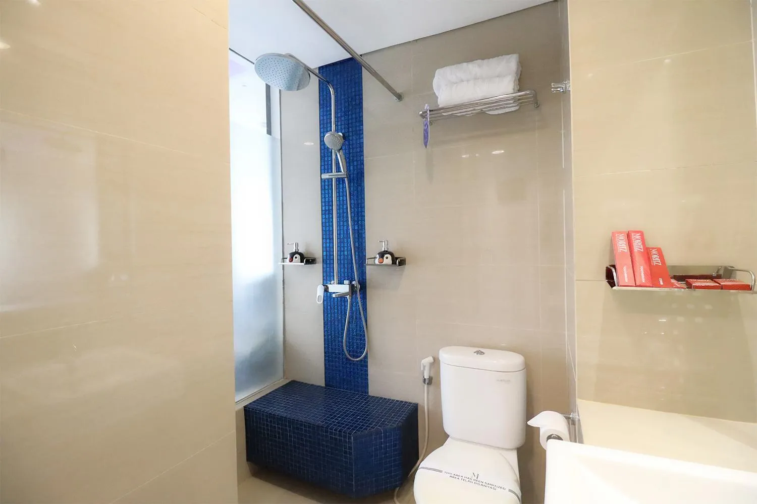 Bathroom in Moritz Biz Gandaria