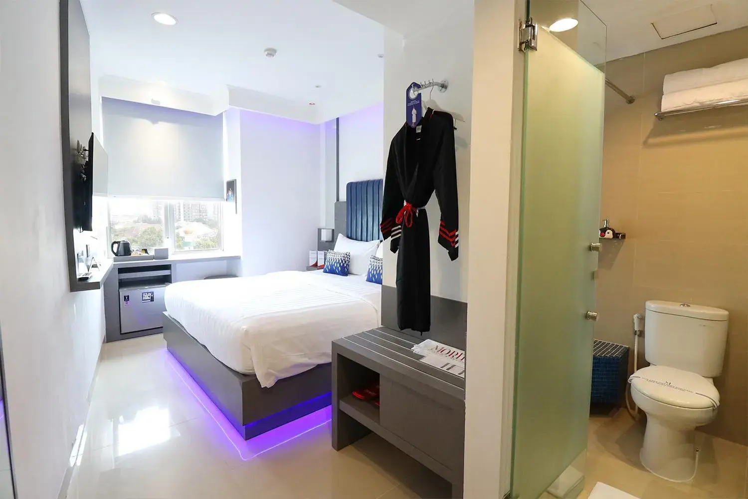 Deluxe Double Room in Moritz Biz Gandaria Deluxe Double Room in Moritz Biz Gandaria