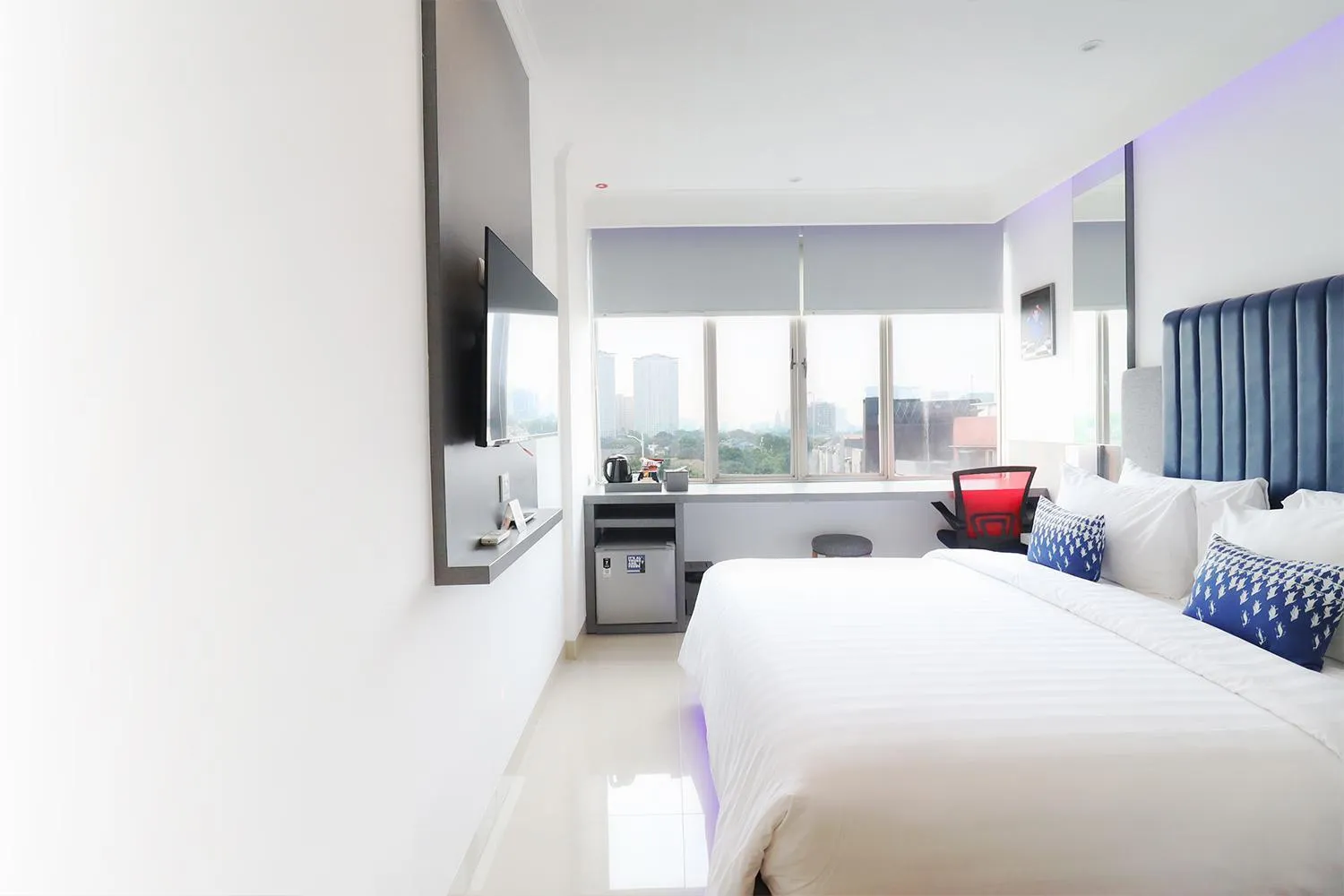 Bedroom, Bed in Moritz Biz Gandaria