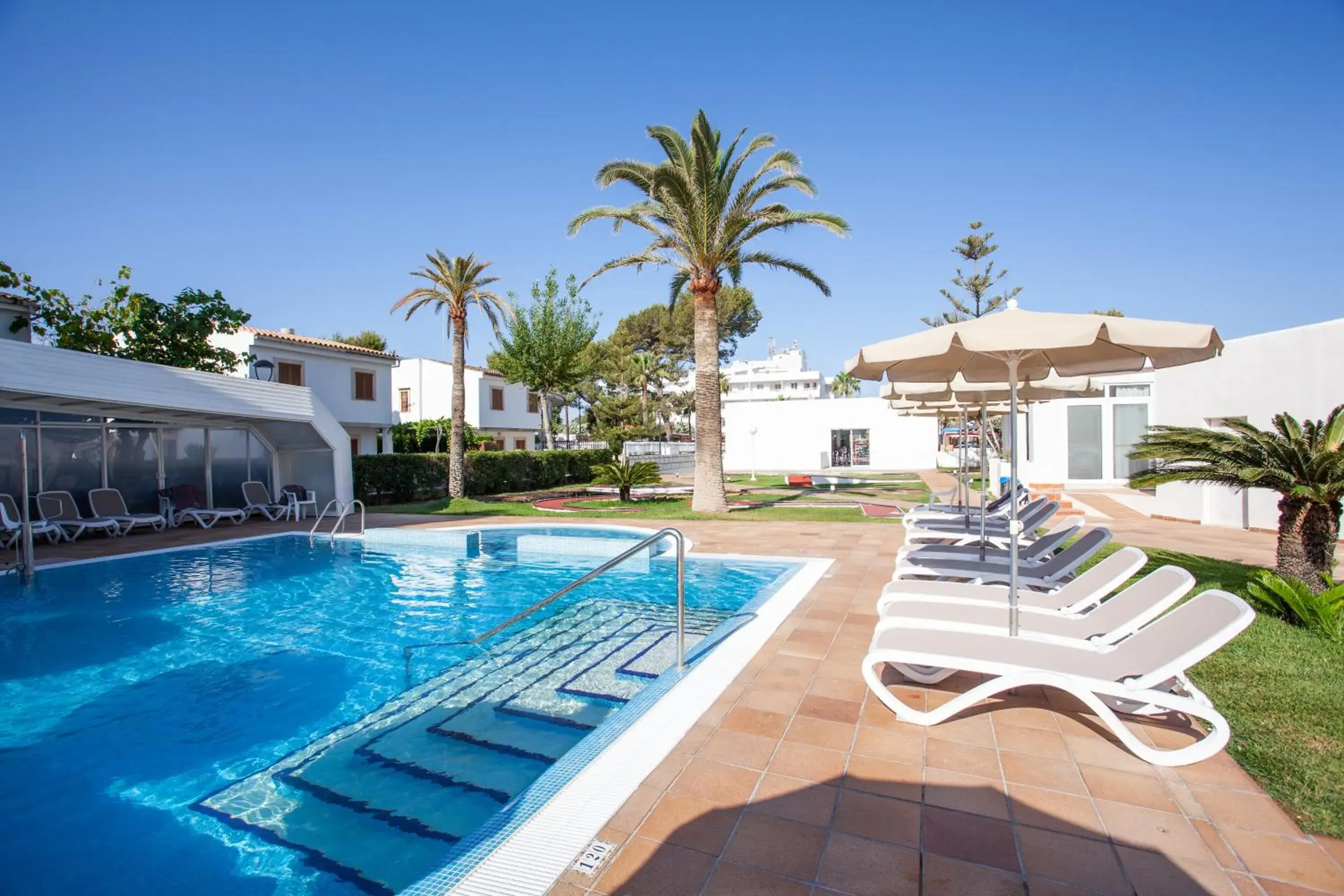 Swimming pool in Grupotel Los Príncipes & Spa Swimming pool in Grupotel Los Príncipes & Spa