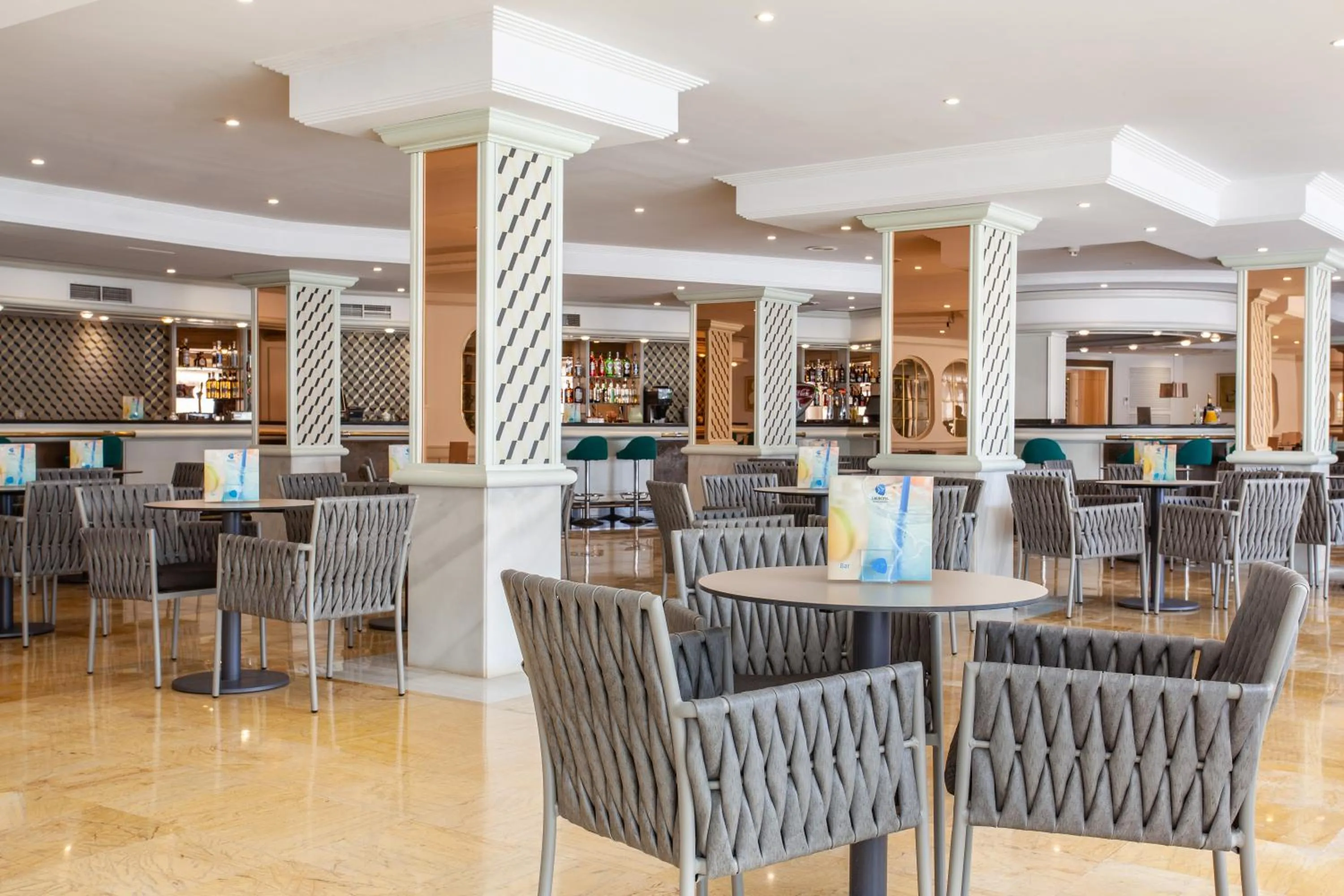 Lounge or bar in Grupotel Los Príncipes & Spa