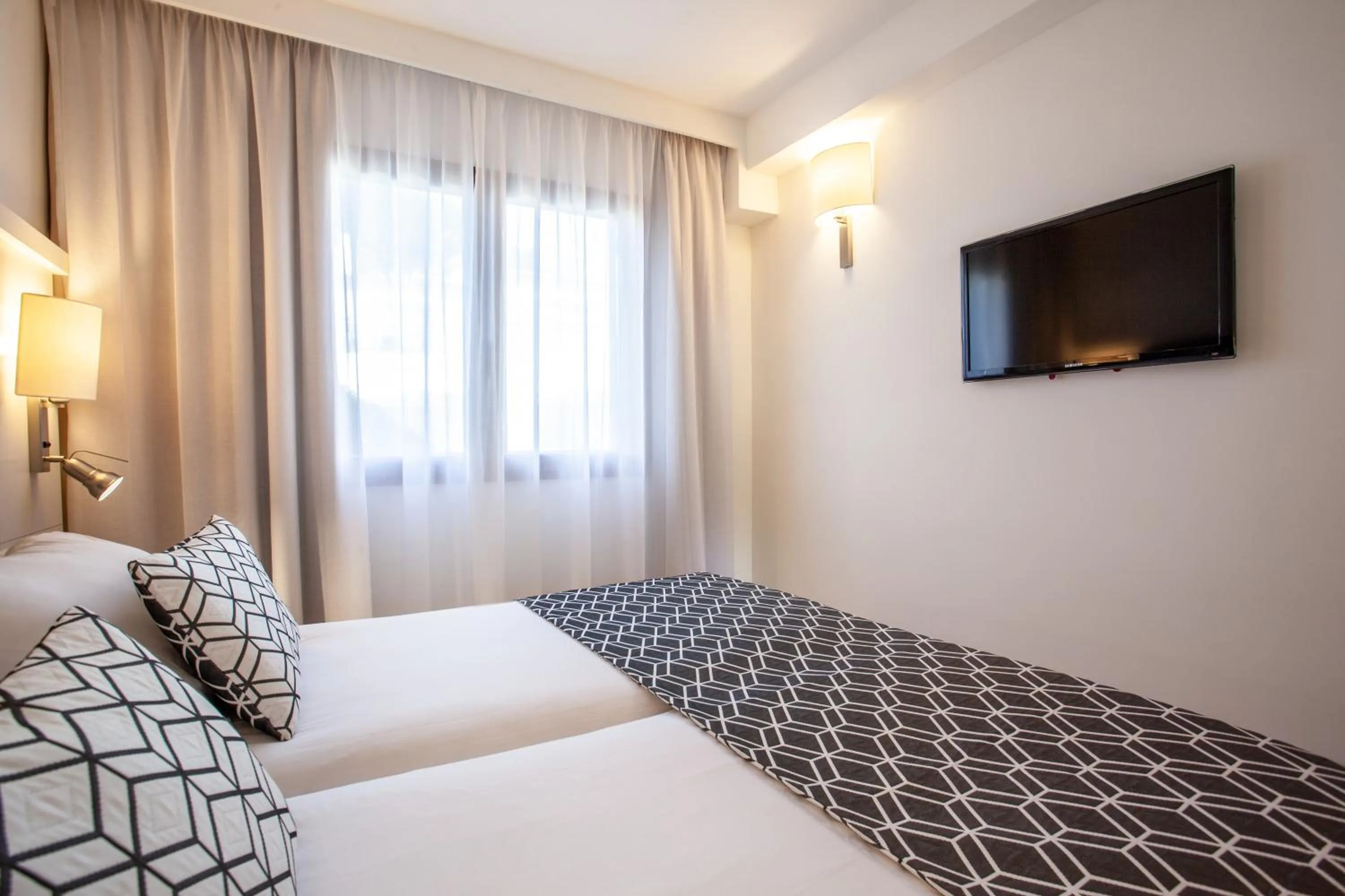 Bedroom, Bed in Grupotel Los Príncipes & Spa