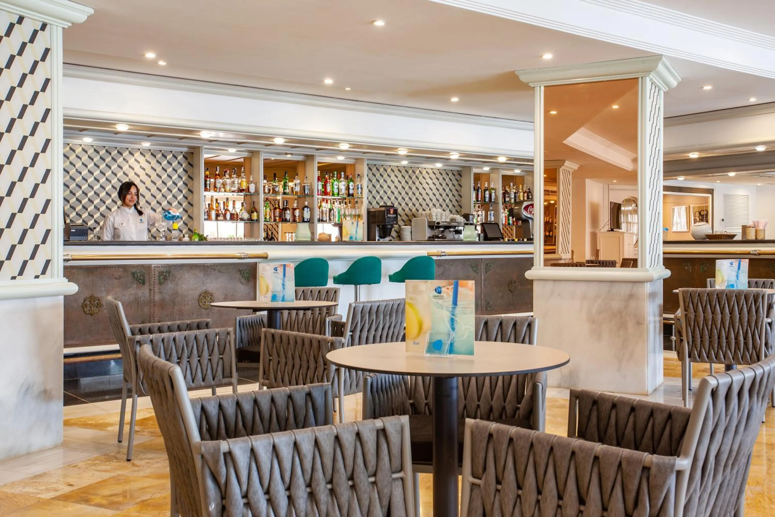 Lounge or bar in Grupotel Los Príncipes & Spa