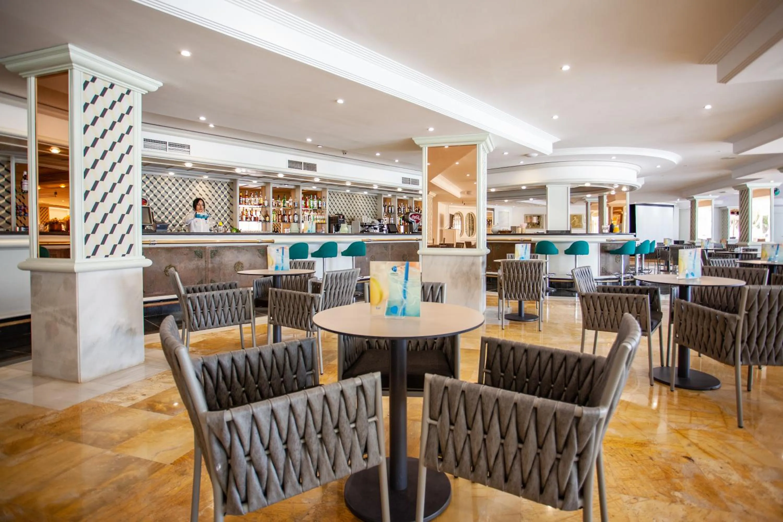 Lounge or bar in Grupotel Los Príncipes & Spa