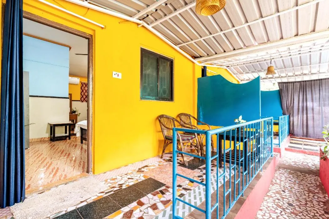 Balcony/Terrace in Casanova by the Sea - Just a walk away to Canacona Beach