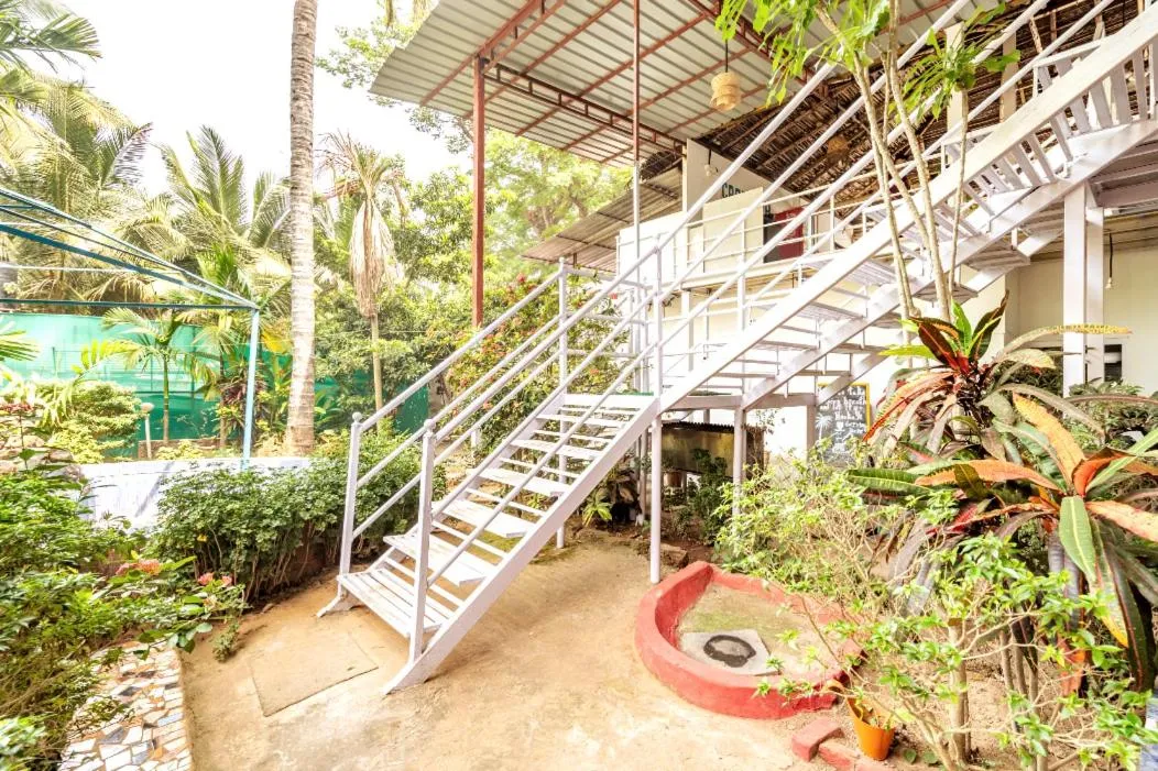 Casanova by the Sea - Just a walk away to Canacona Beach