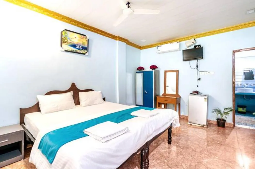 Bed in Casanova by the Sea - Just a walk away to Canacona Beach