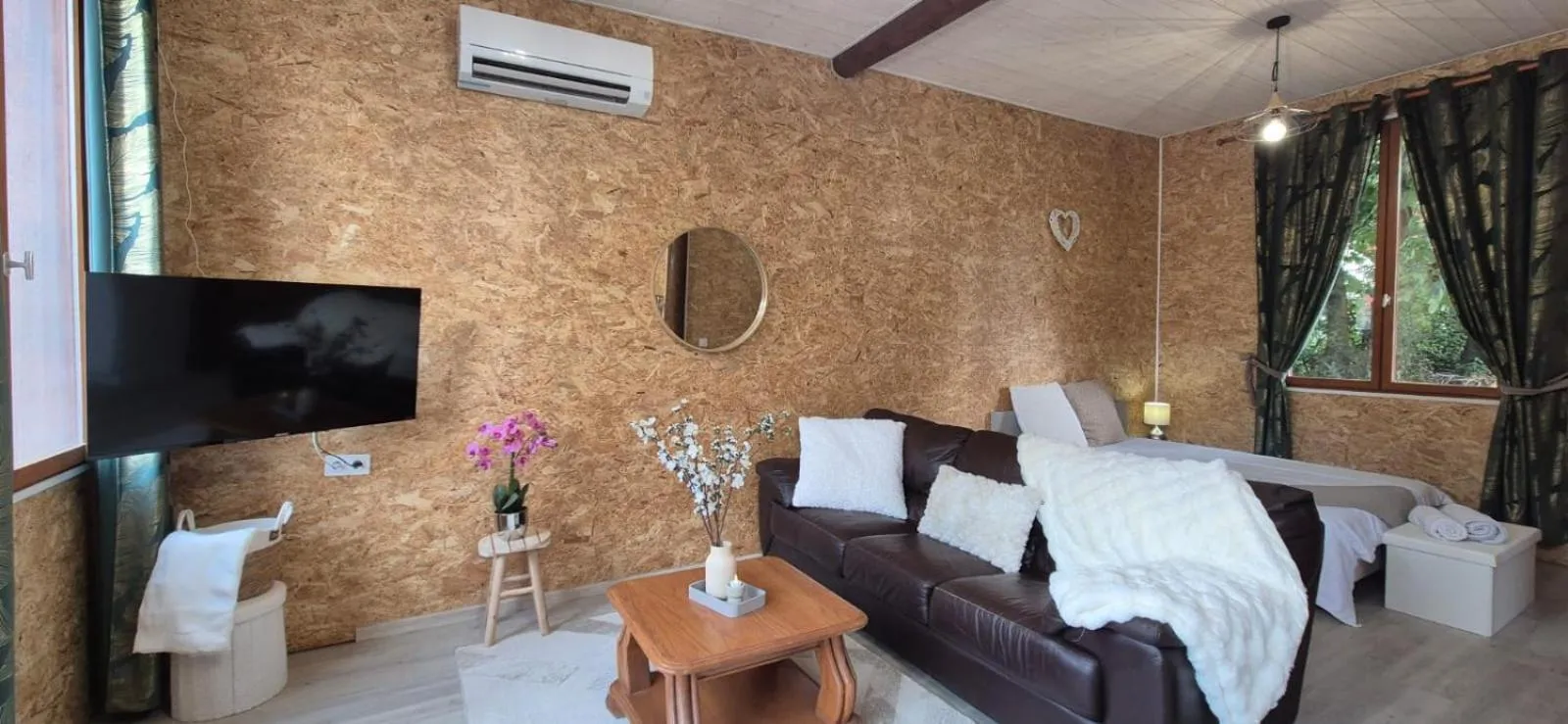 Living room, Bed in Kilomètre 99