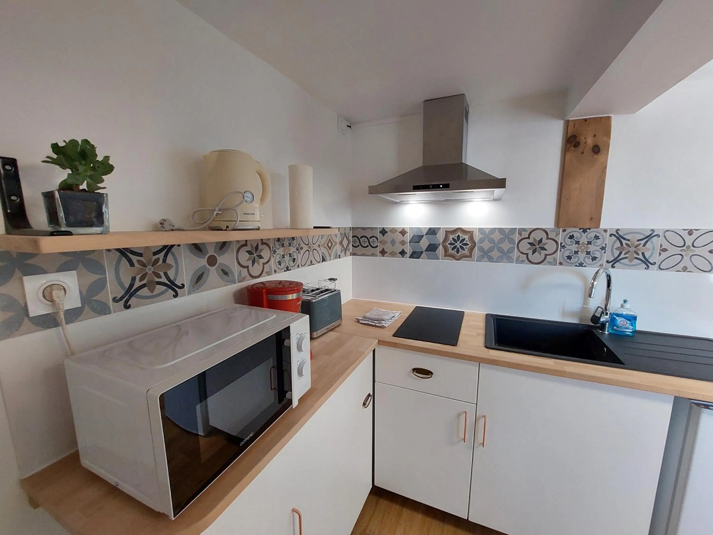 stove in Kilomètre 99