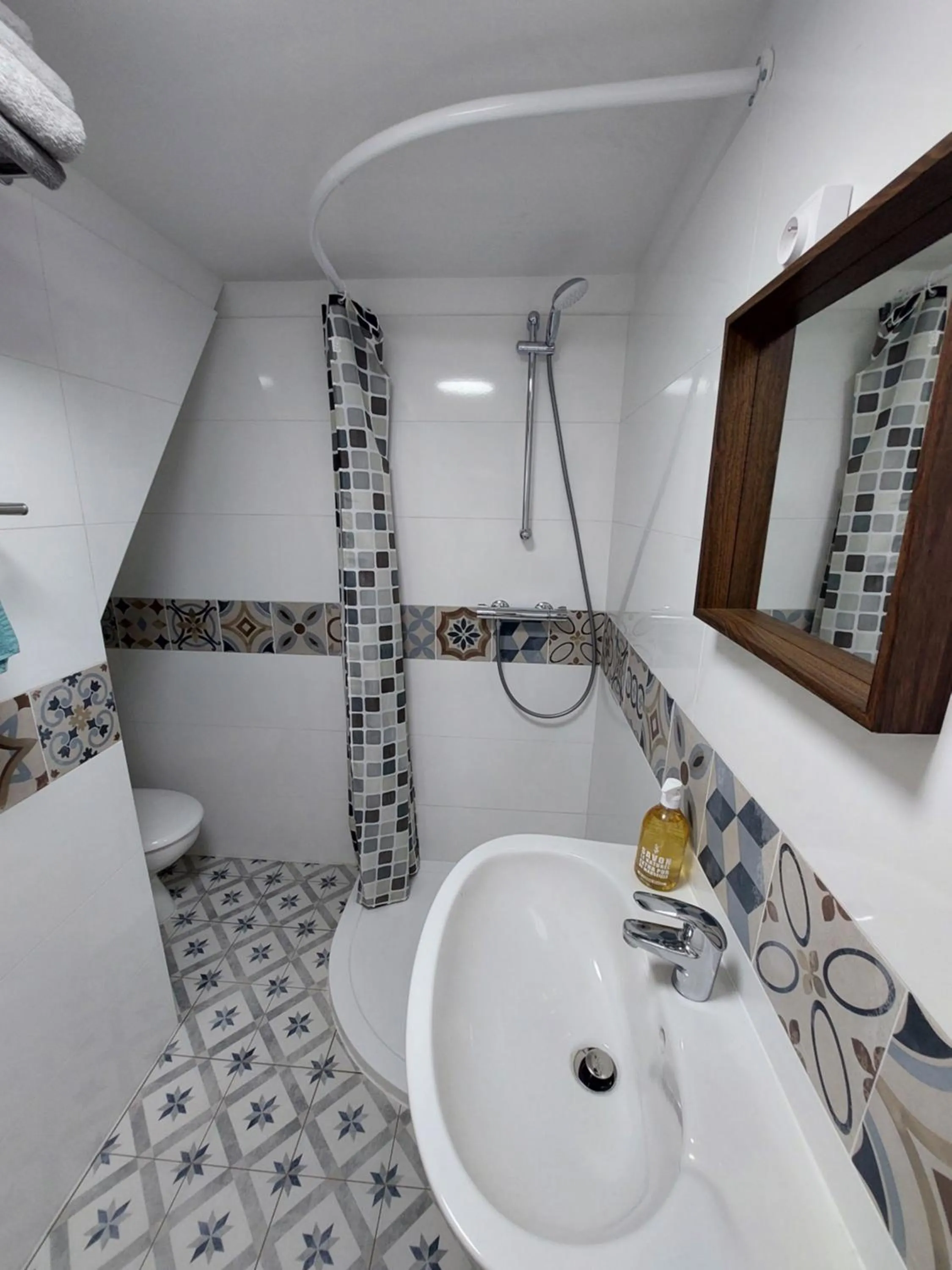 Bathroom in Kilomètre 99